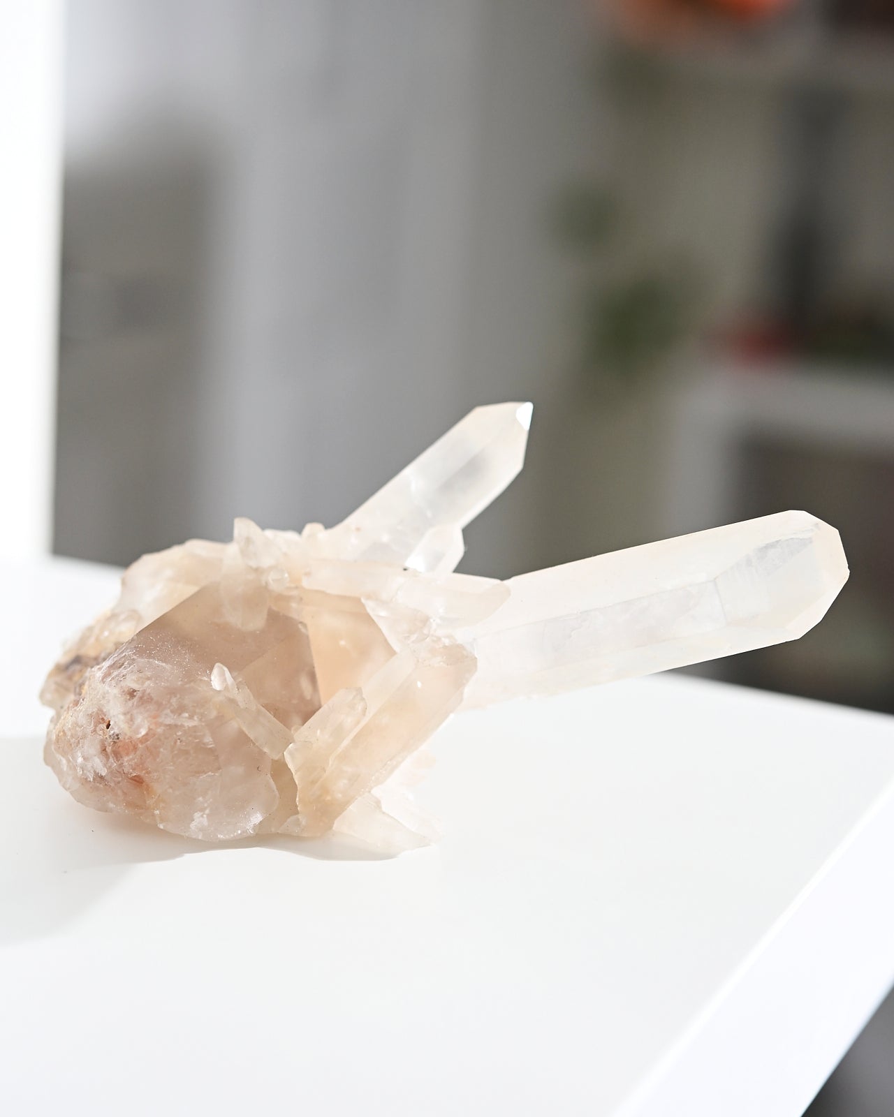 Natural Peruvian Quartz Crystal Cluster - 4 Inch Healing Stone for Meditation, Reiki & Home Decor | Spiritual Energy Enhancer for Office, Yoga & Feng Shui
