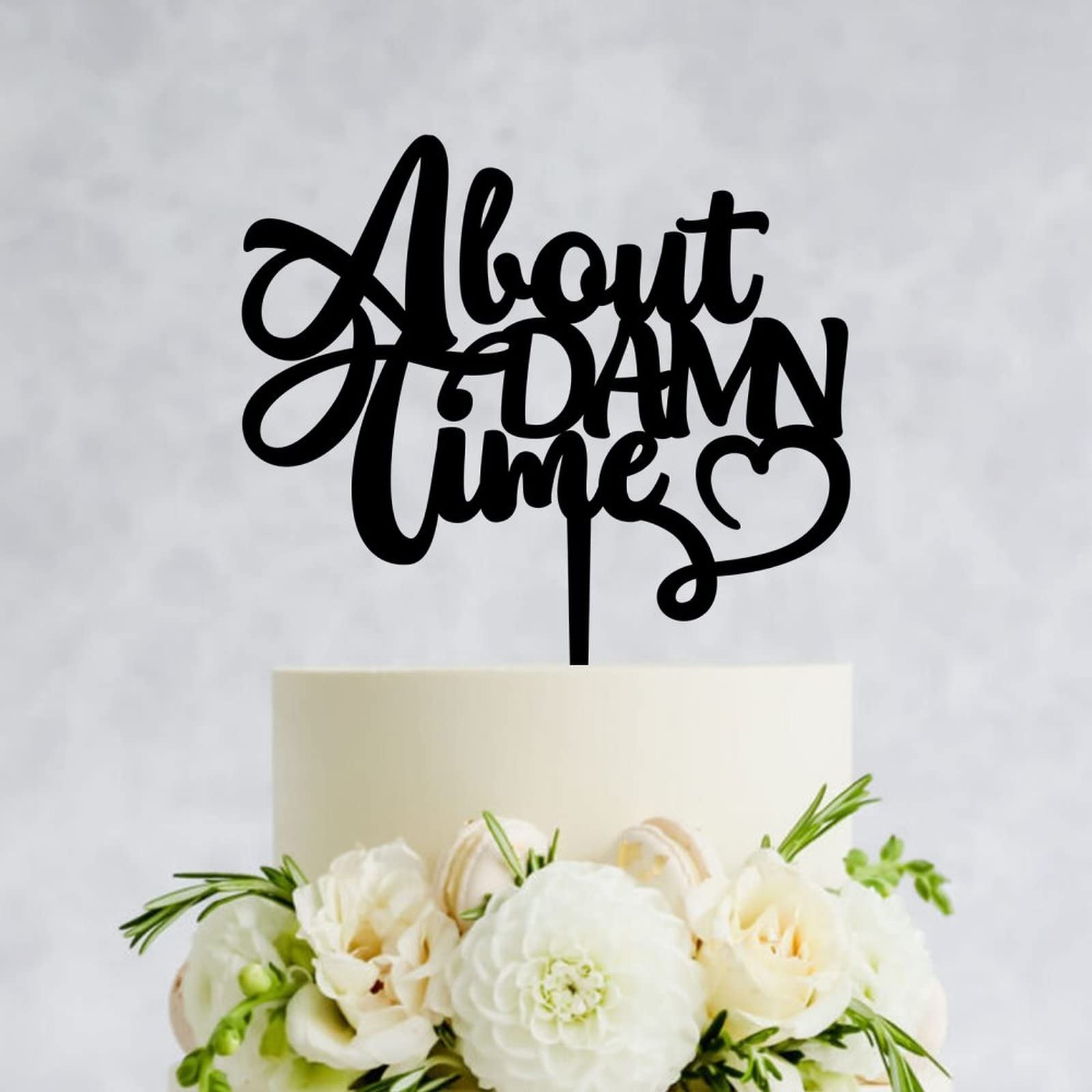 Mr & Mrs Wedding Cake Topper - Personalized Acrylic Cake Topper for Engagement, Anniversary & Bridal Shower Decor - Elegant Black Wedding Party Cake Decoration - Perfect for Wedding Cakes, Anniversary Celebrations & Bridal Showers