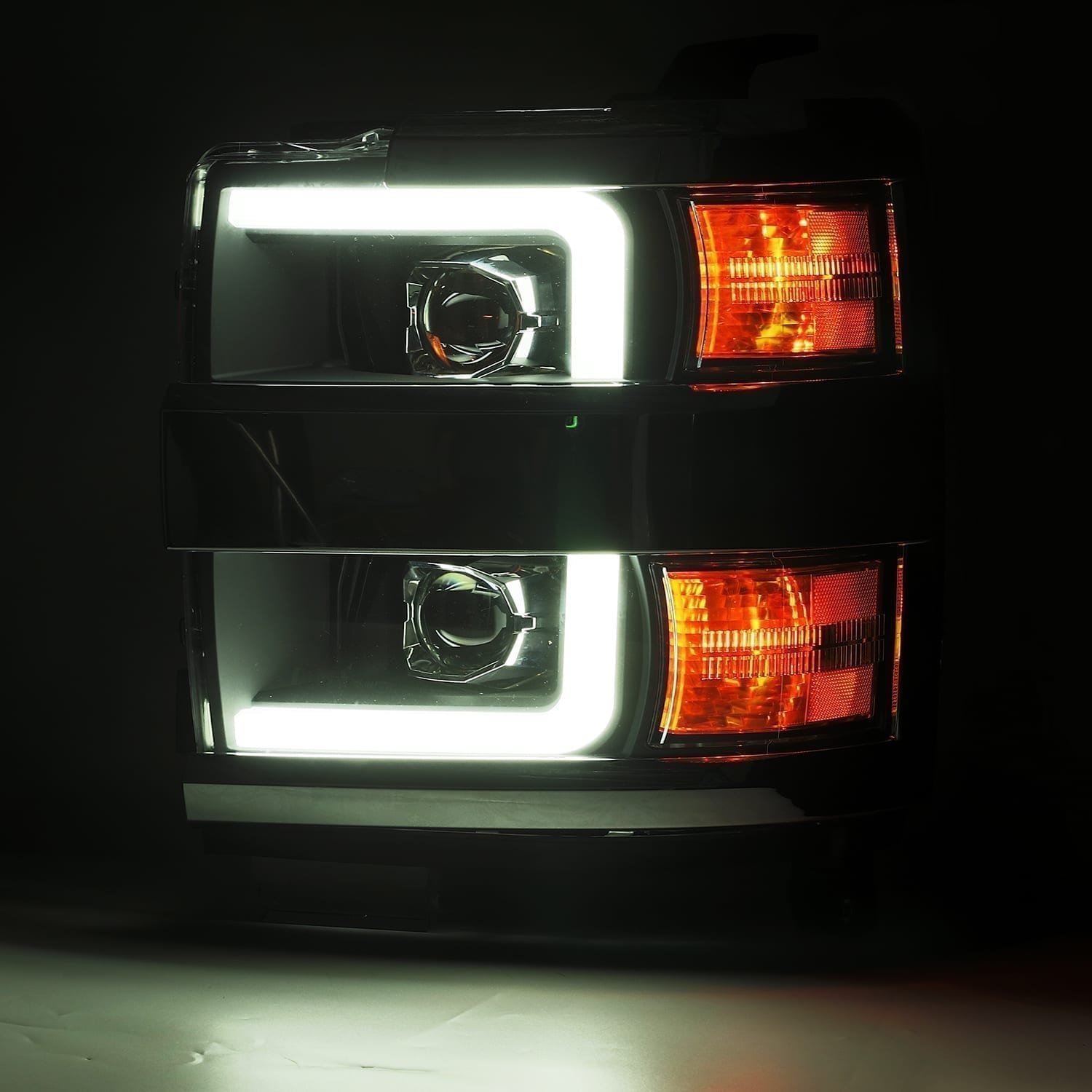 15-19 Chevrolet Silverado 2500HD/3500HD PRO Series Halogen Projector Headlights - Jet Black - Upgrade Your Truck's Night Visibility for Off-Road & Towing