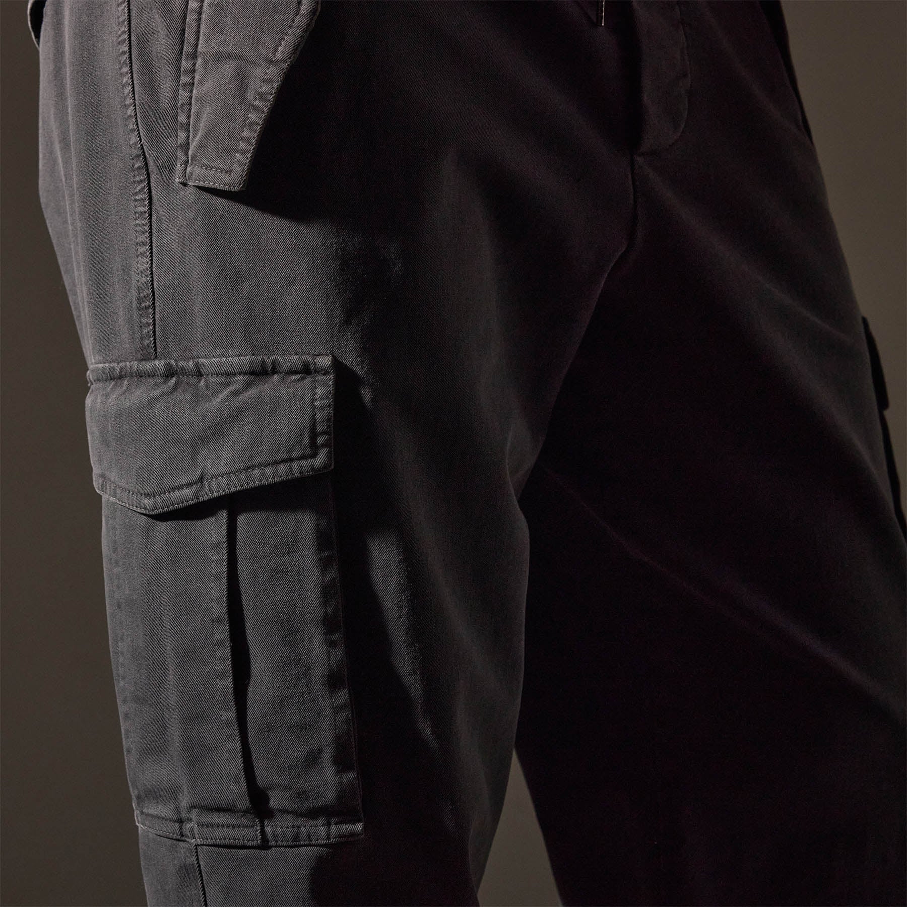 Men's Woven Terry Cargo Pants - Comfortable Magma Pigment Casual Trousers for Outdoor Activities, Hiking & Streetwear Fashion