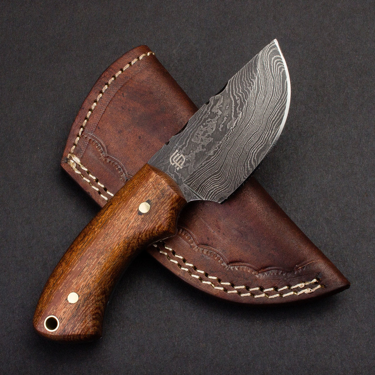 Premium Damascus Steel Skinner Knife - High-Quality Hunting & Outdoor Survival Tool for Skinning, Camping & Bushcraft