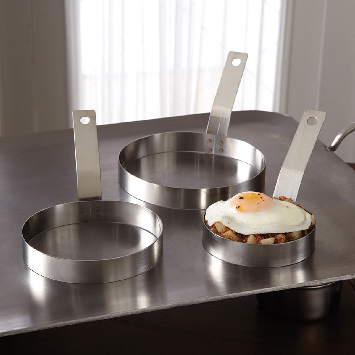 American Metalcraft ER387 Stainless Steel Egg Ring, 4-Pack – Perfect for Breakfast, Pancakes, and Burger Patties