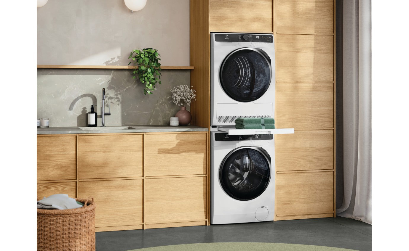 Electrolux 8kg UltimateCare 700 Heat Pump Dryer with 3D Sense Technology - EDH803R7WC - Energy Efficient Laundry Solution for Homes & Apartments