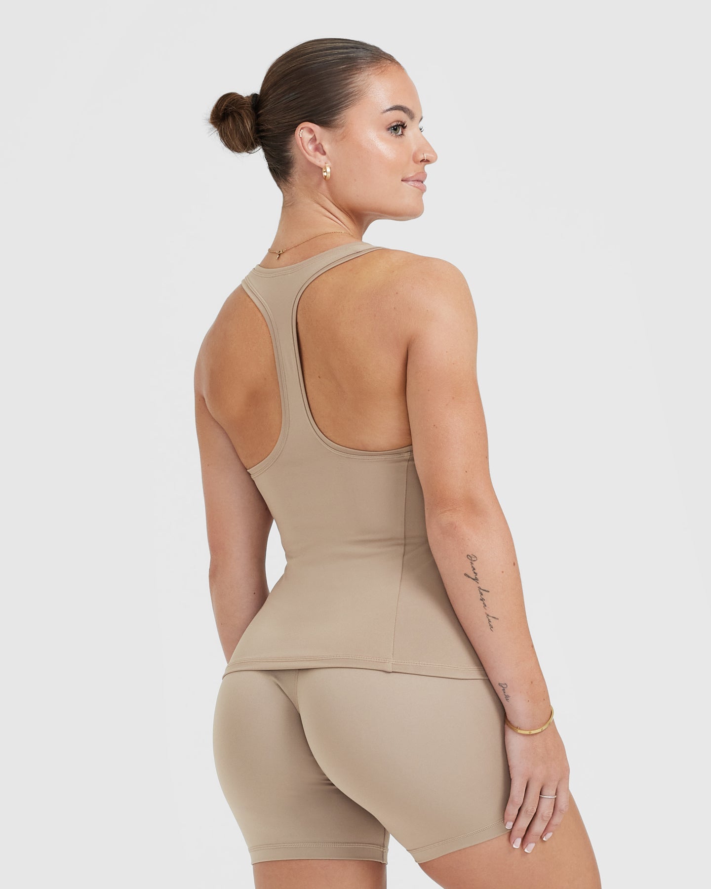 Timeless Classic Sandstone Vest for Men & Women | Lightweight & Stylish Outdoor Layering | Perfect for Hiking, Camping, and Casual Wear