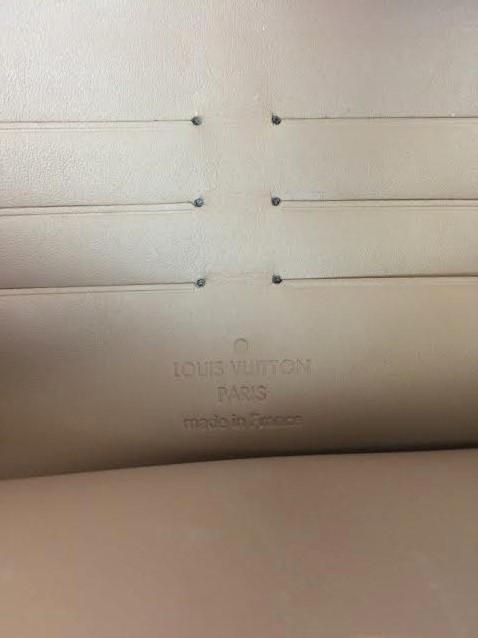 Authentic Louis Vuitton Monogram Veau Cachemire Women's Pochette Crossbody Bag - Perfect for Date Night & Evening Events