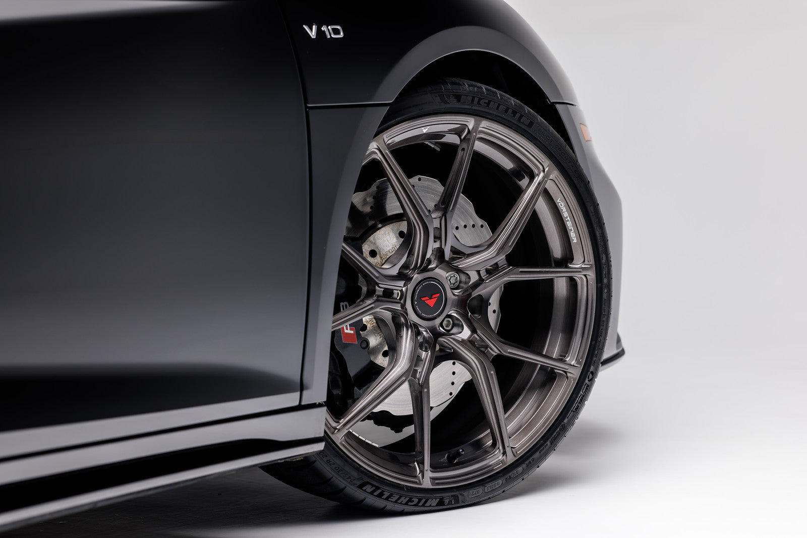 Audi R8 20 VPX 101 Liquid Smoke - High Performance Car Accessory for Racing & Car Enthusiasts - Perfect for Track Days & Auto Shows