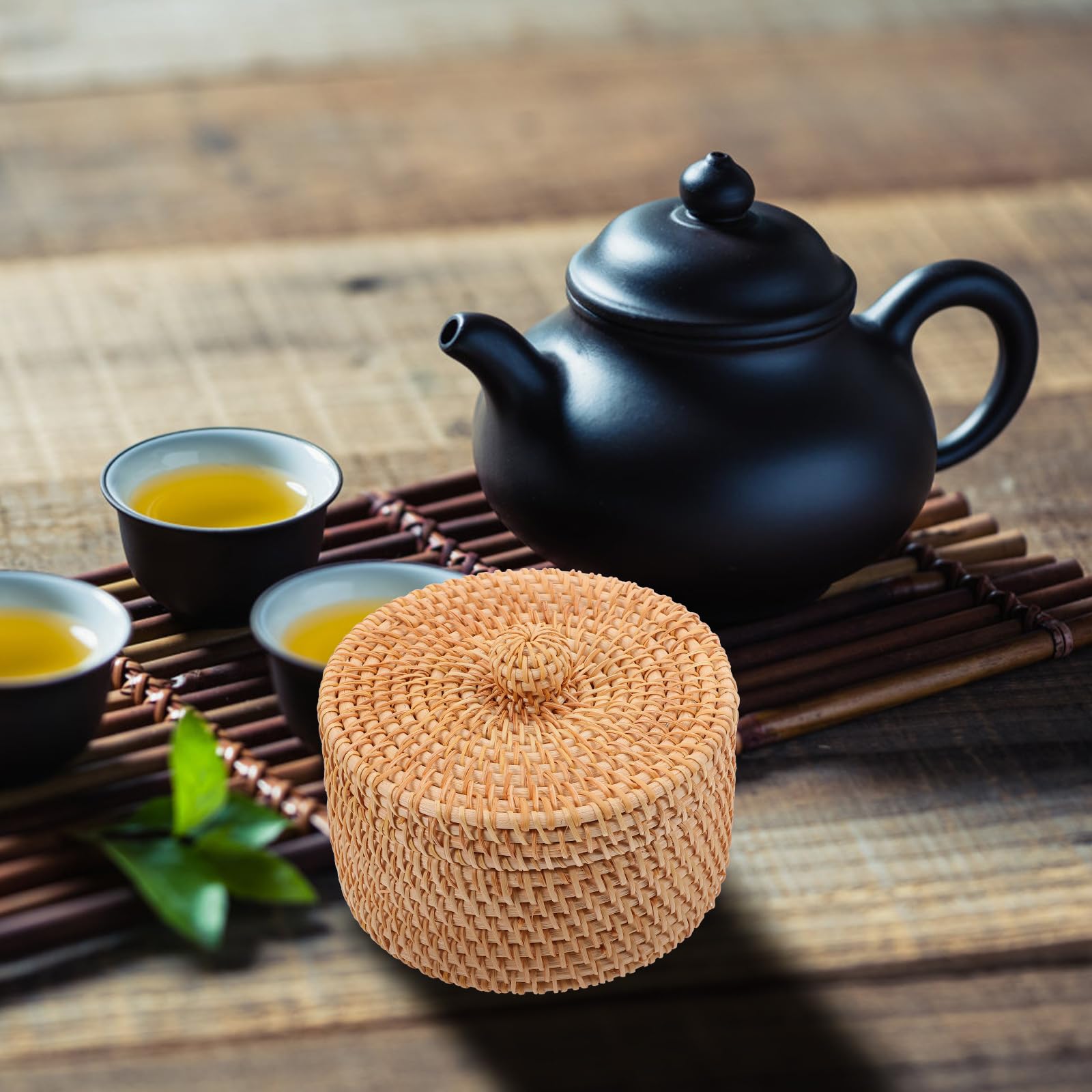 Small Wicker Basket with Lid - Mini Rattan Storage Organizer, Round Handwoven Box for Snacks, Tea Bags, Chess Pieces & Home Decor | Natural Light Brown | Perfect for Kitchen, Bathroom & Living Room Organization