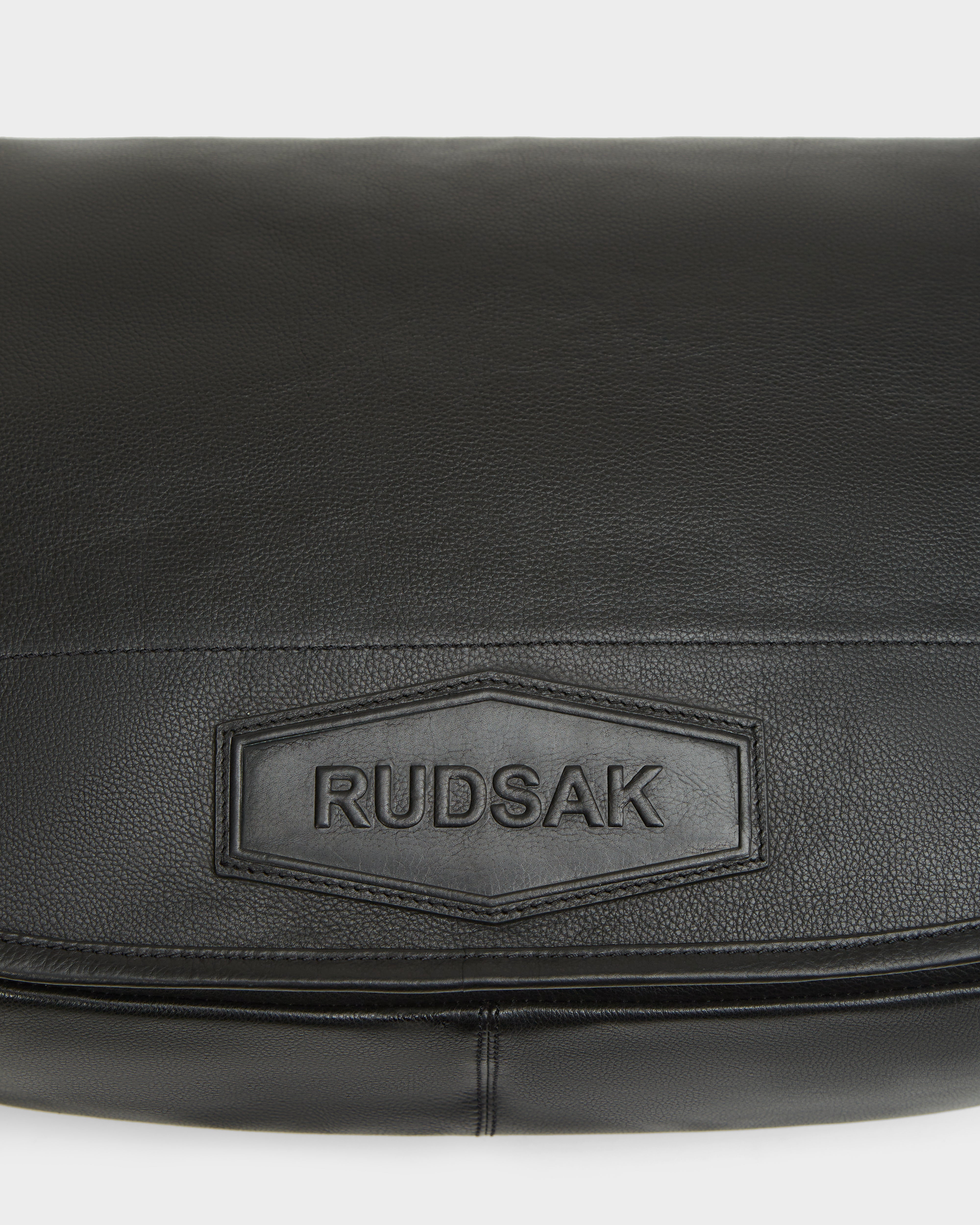 GRAYSON L 8324525 Black Leather Wallet for Men - Slim RFID Blocking Bifold Wallet with Money Clip, Perfect for Everyday Use, Travel & Business