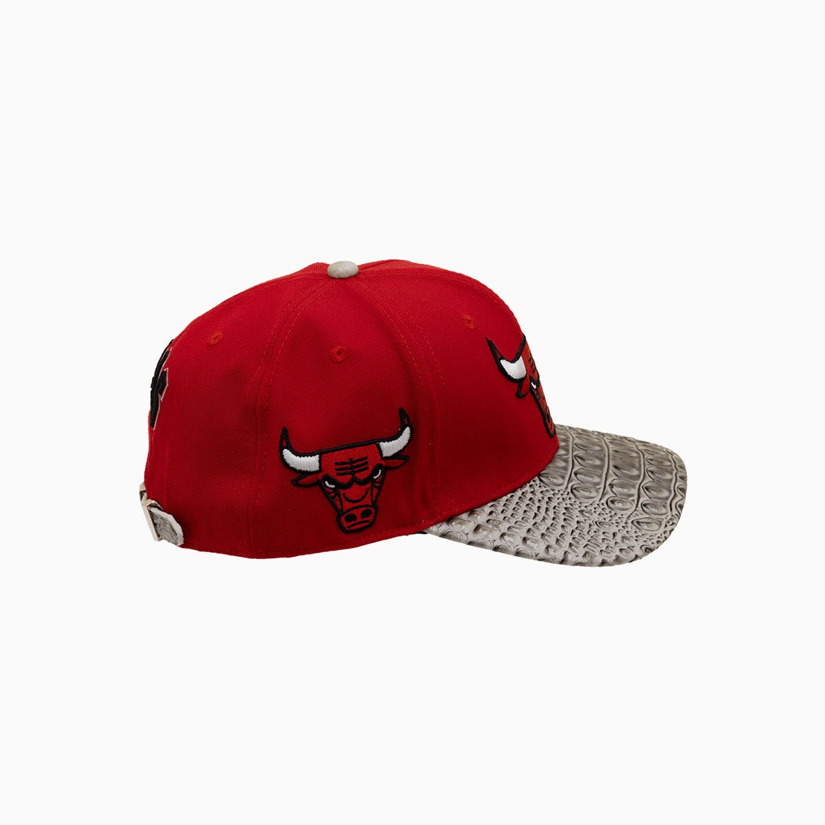 Chicago Bulls NBA Leather Visor Wool Flat Brim Snapback Hat - Stylish Basketball Cap for Men & Women, Perfect for Games, Streetwear & Sports Fans
