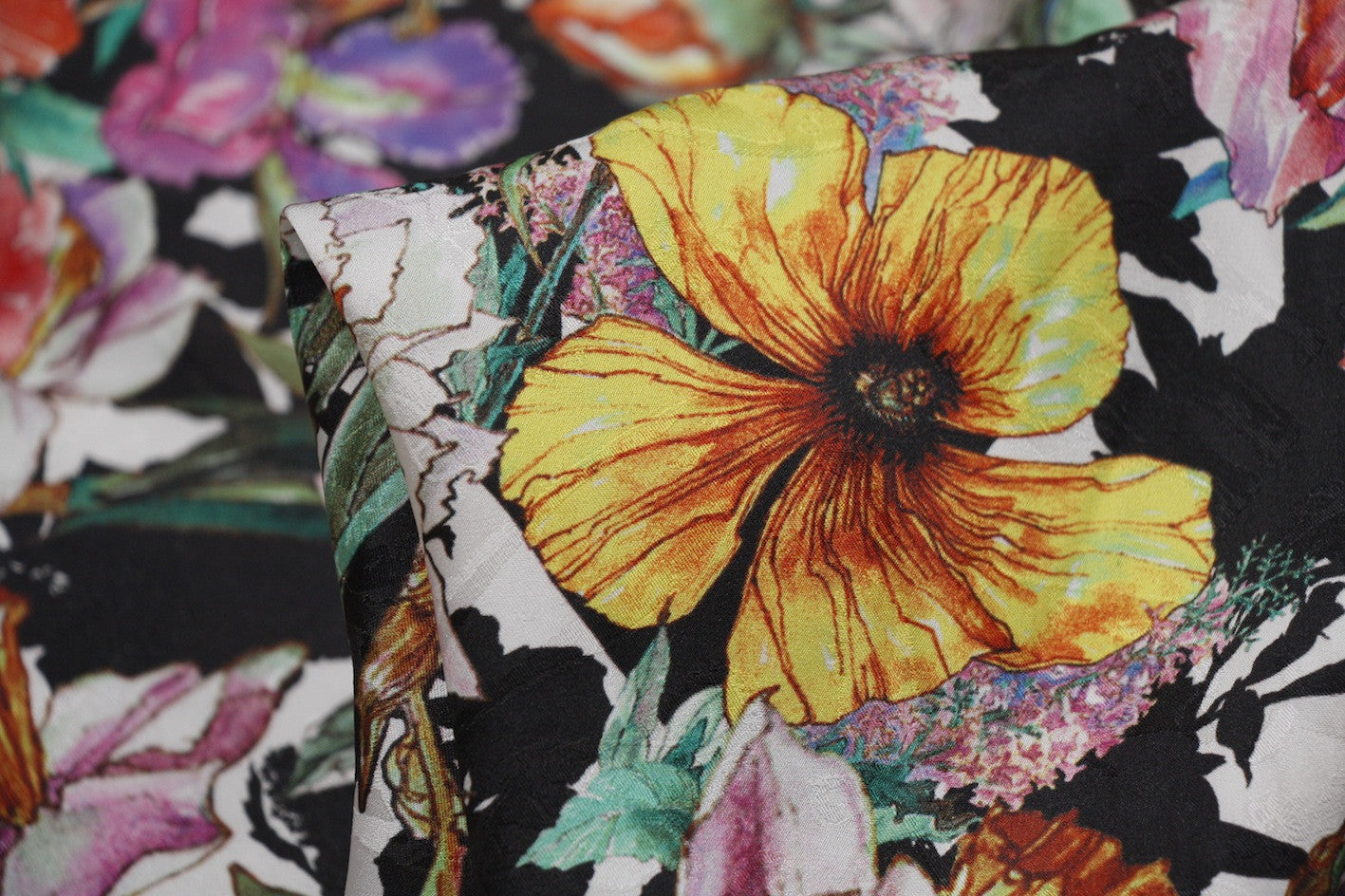 Calita Seta - Premium Silk Scarf for Women | Elegant Fashion Accessory for Parties, Weddings & Special Occasions