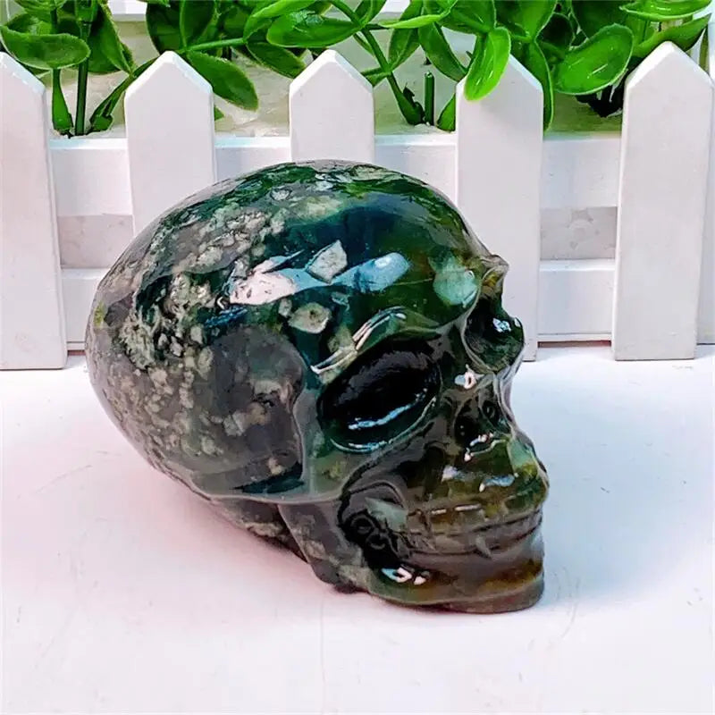 Natural Moss Agate Skull Crystal Carving - 9cm Healing Energy Stone for Meditation, Reiki & Spiritual Decor | Handcrafted Halloween Gift & Home Decoration (1 Piece) | Perfect for Altars, Yoga Spaces & Gothic Decor