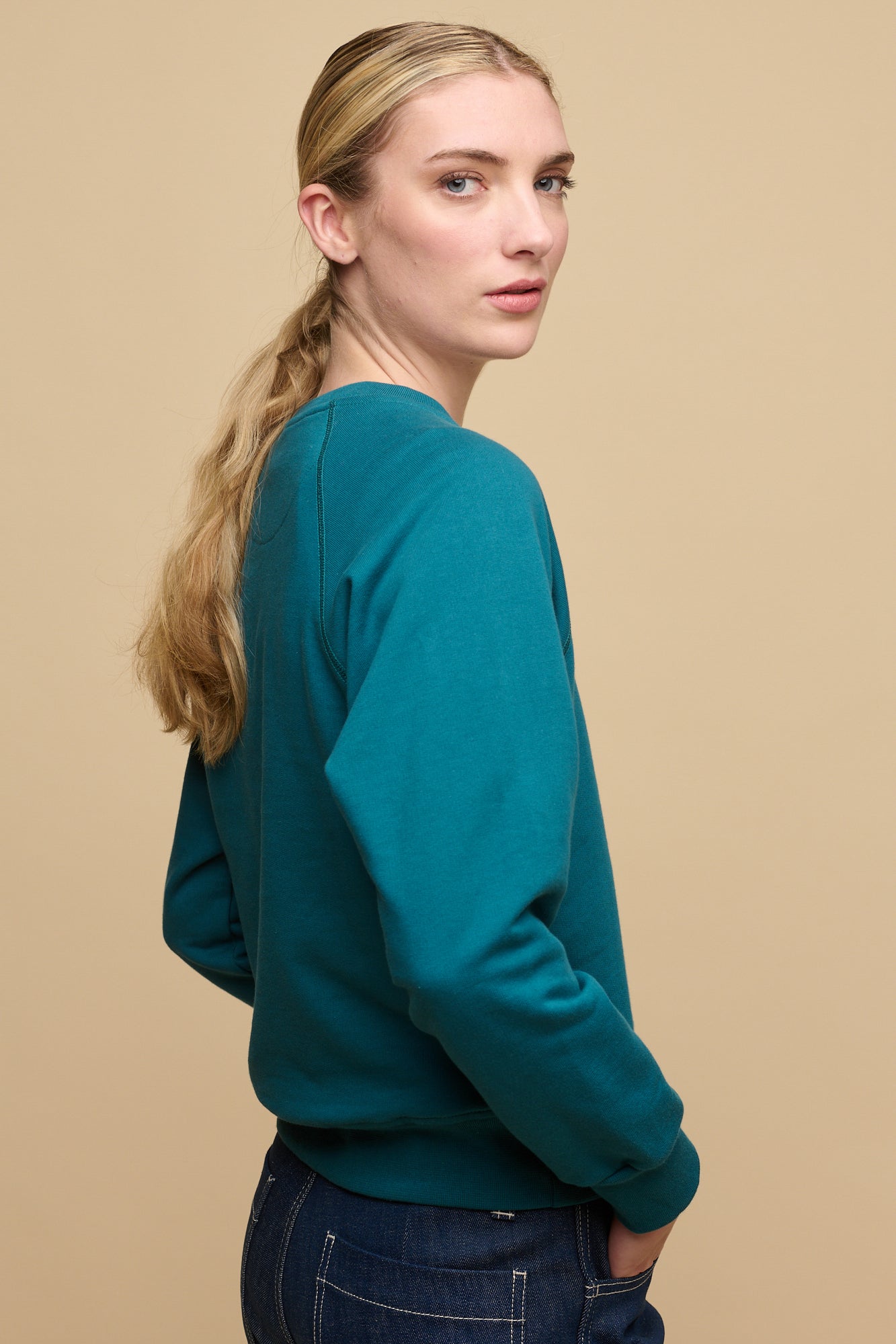 Women's Teal Raglan Sweatshirt - Soft Long Sleeve Pullover for Casual Wear, Lounge & Workout | Perfect for Everyday Comfort & Street Style Fashion