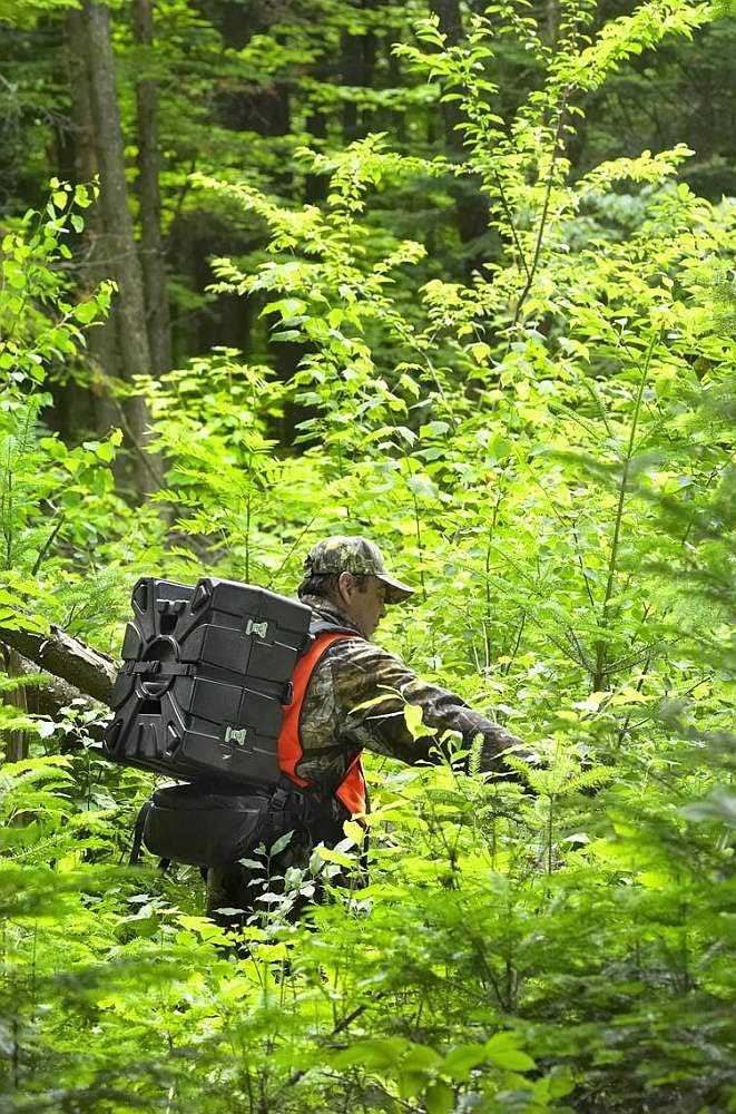 Portable Winch Co. PCA-0104 Heavy Duty Molded Backpack Frame - Durable Transport Case & Vinyl Rope Storage Bag for Outdoor Hunting, Camping & Emergency Gear Organization