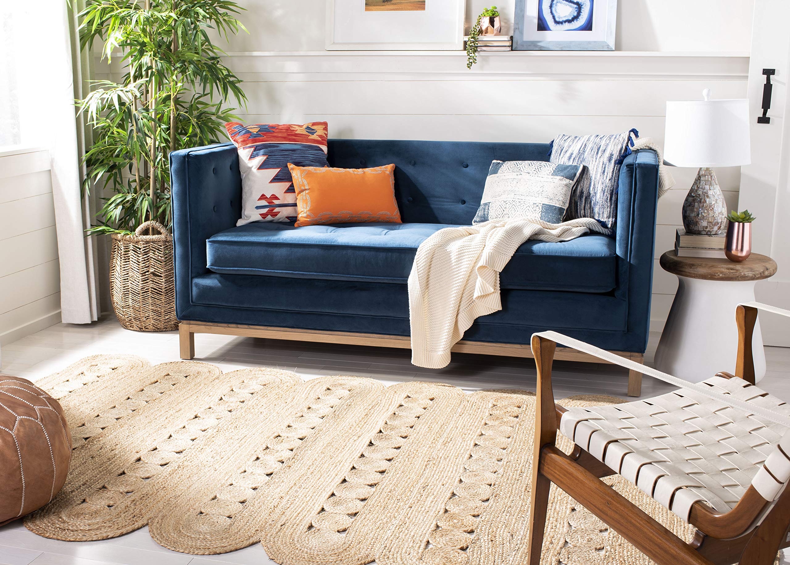 SAFAVIEH Natural Fiber Handmade Jute Area Rug - 8' x 10' Farmhouse Rustic Decor, Eco-Friendly Floor Covering for Living Room, Bedroom & High Traffic Areas | Perfect for Boho Chic, Coastal & Country Home Styles (NF365B)