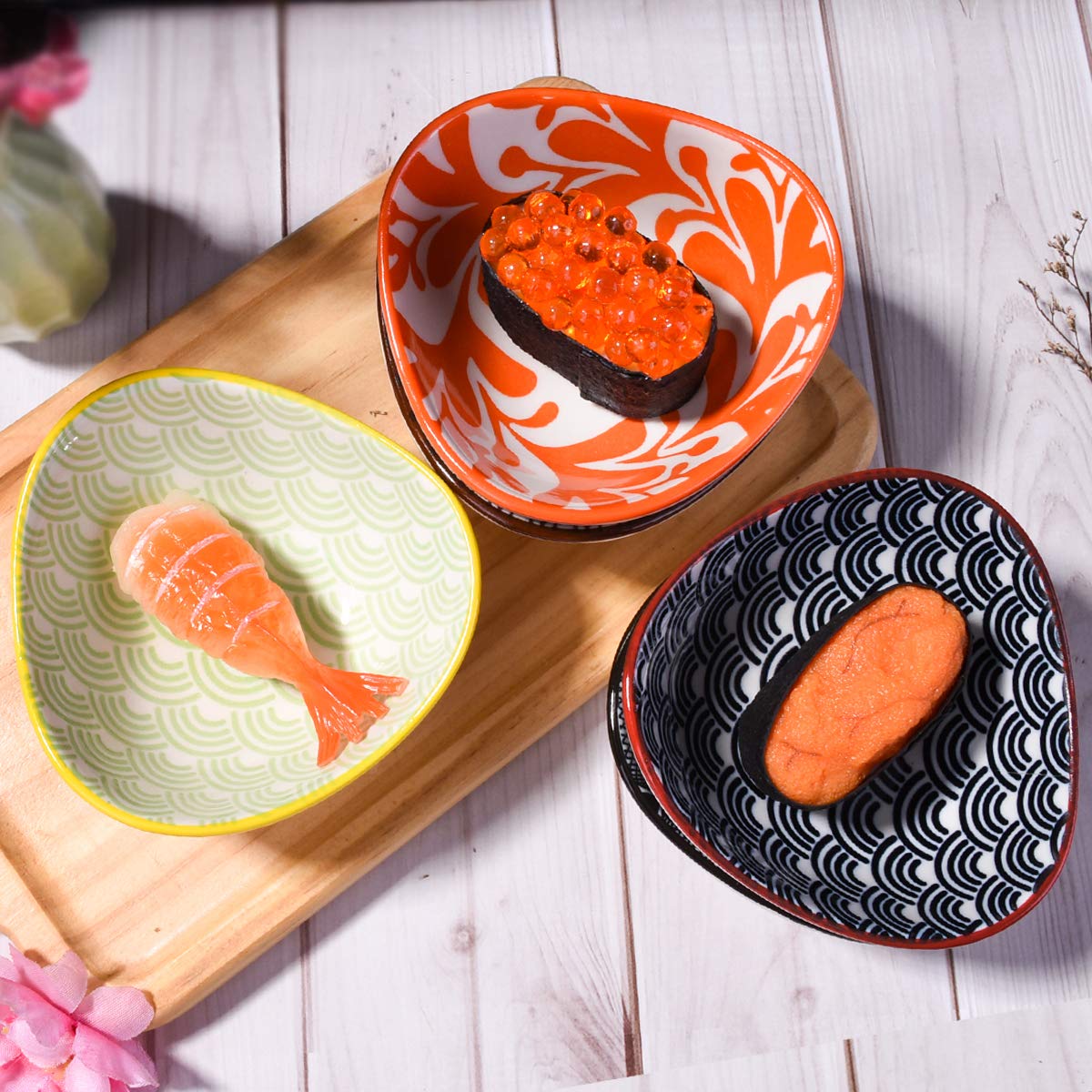 Premium Ceramic Soy Sauce Dishes Set of 5 - Japanese Style Dipping Bowls for Sushi, Dumplings & Asian Cuisine - Perfect for Restaurants, Home Dining & Gift Giving