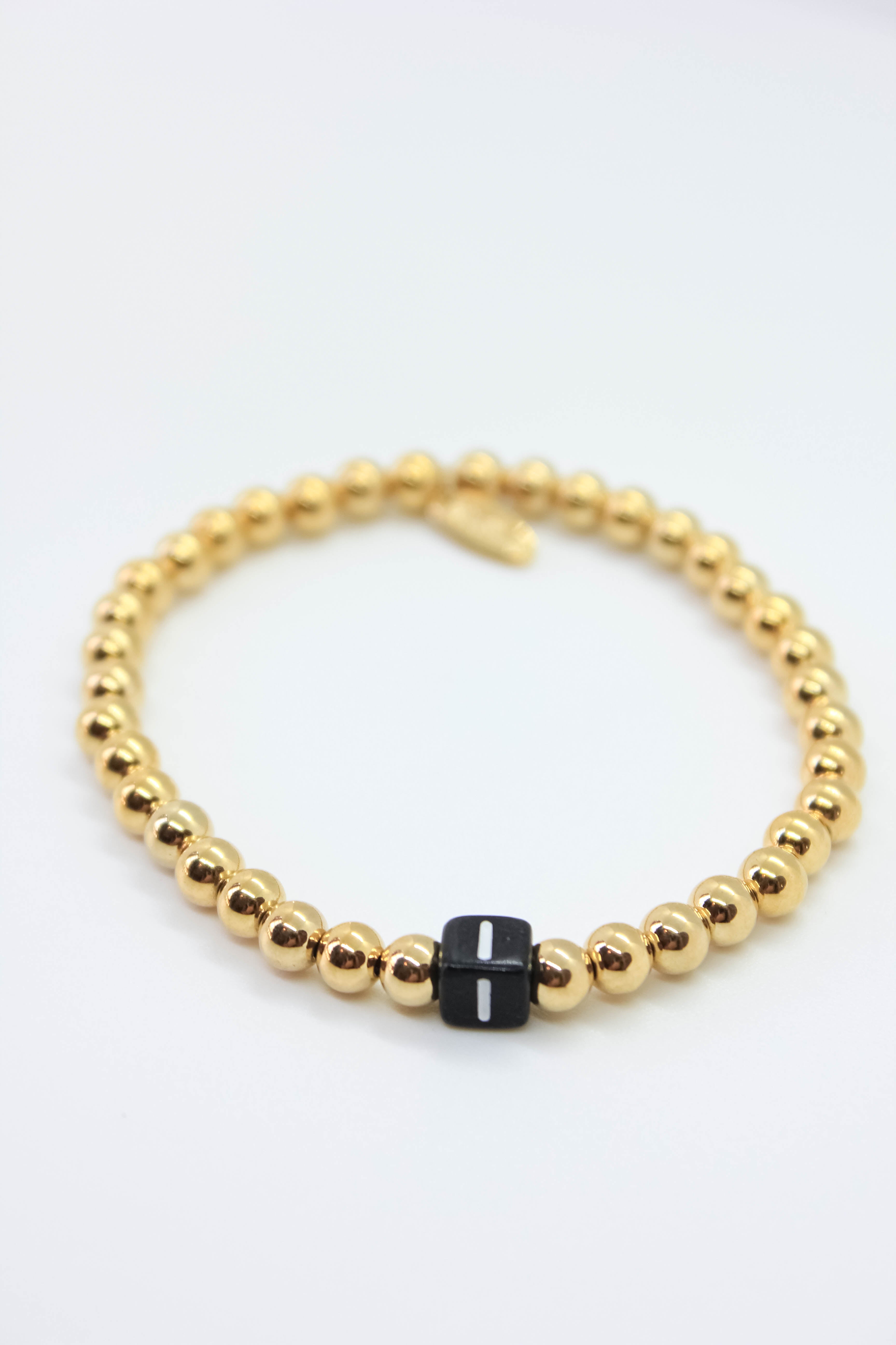 Personalized Alphabet Monogram Bracelet for Women - Custom Initial Letter Jewelry Gift for Her - Perfect for Birthdays, Anniversaries & Everyday Wear