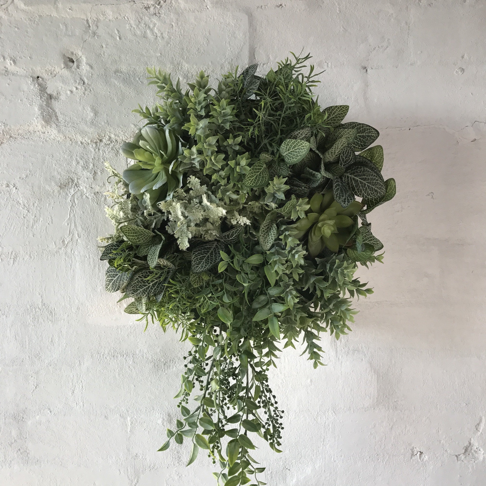 Premium Artificial Green Circle Wreaths for Home Decor - Perfect for Doors, Walls, and Seasonal Holiday Decorations