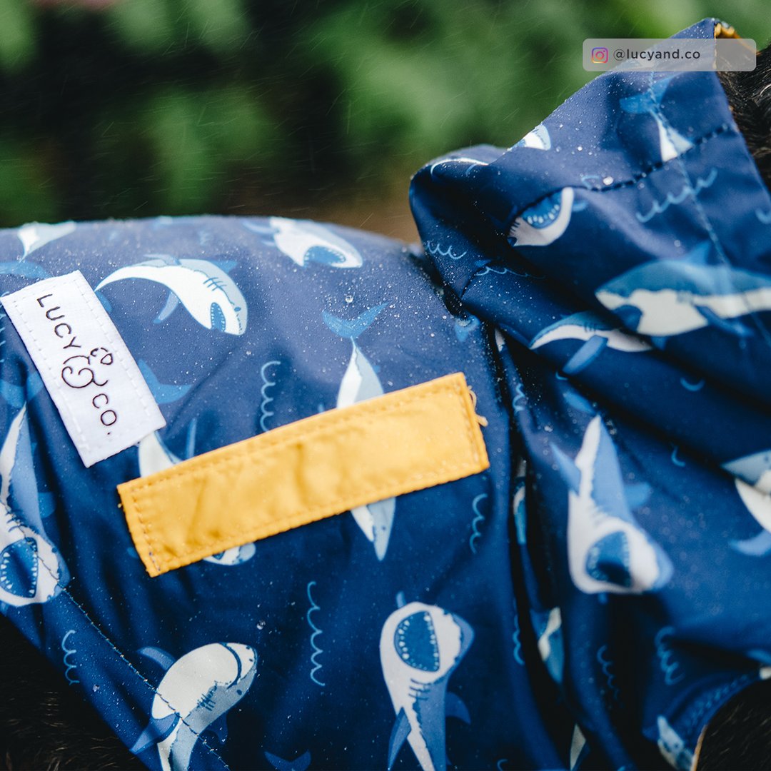 Lucy&Co Reversible Dog Raincoat - Shark Attack Design, Waterproof & Lightweight Pet Jacket for Small & Medium Dogs - Perfect for Rainy Walks, Outdoor Adventures & Halloween Costumes