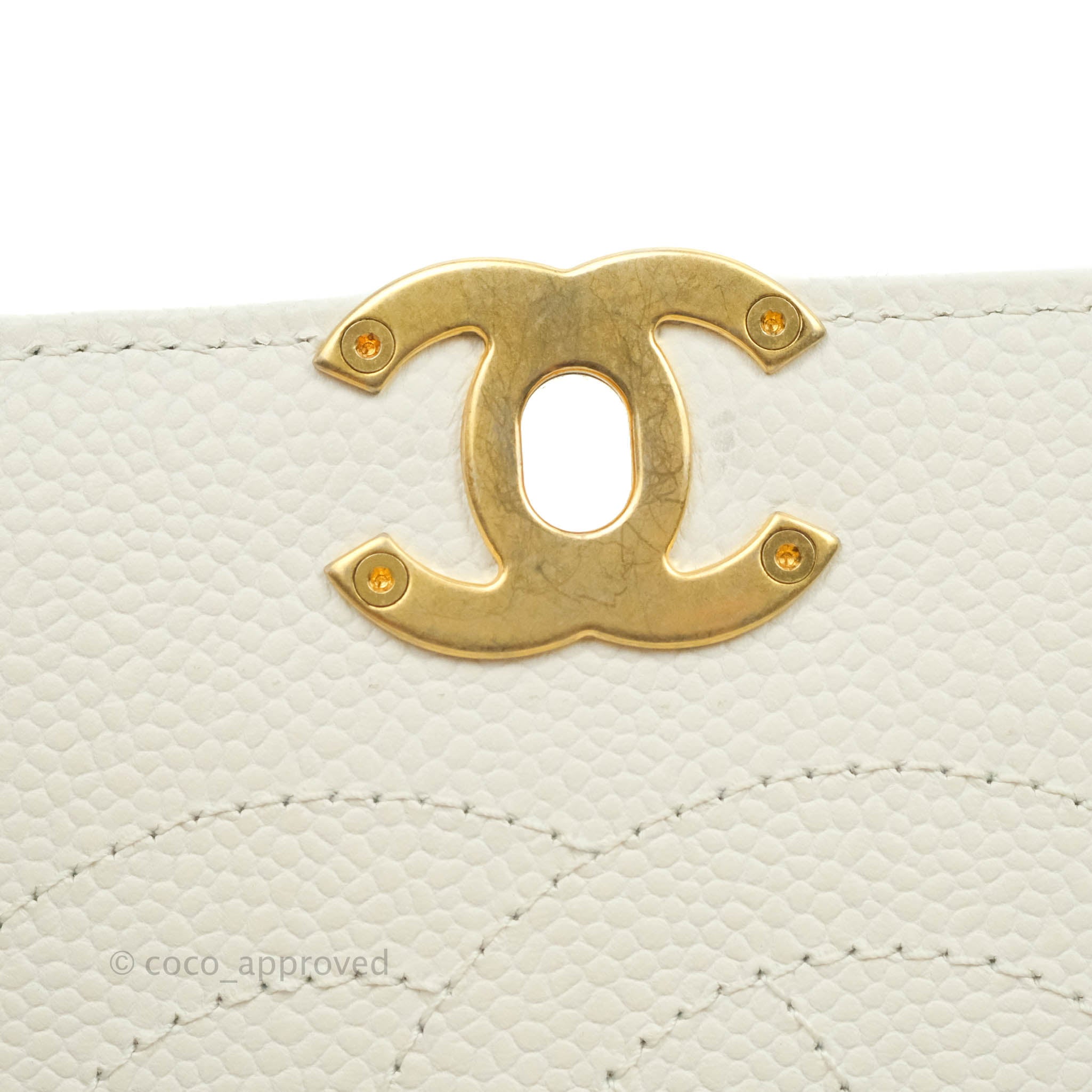 Chanel Chic Affinity Small Grained Calfskin Crossbody Bag in Ivory with Gold Hardware - Perfect for Everyday Luxury & Special Occasions