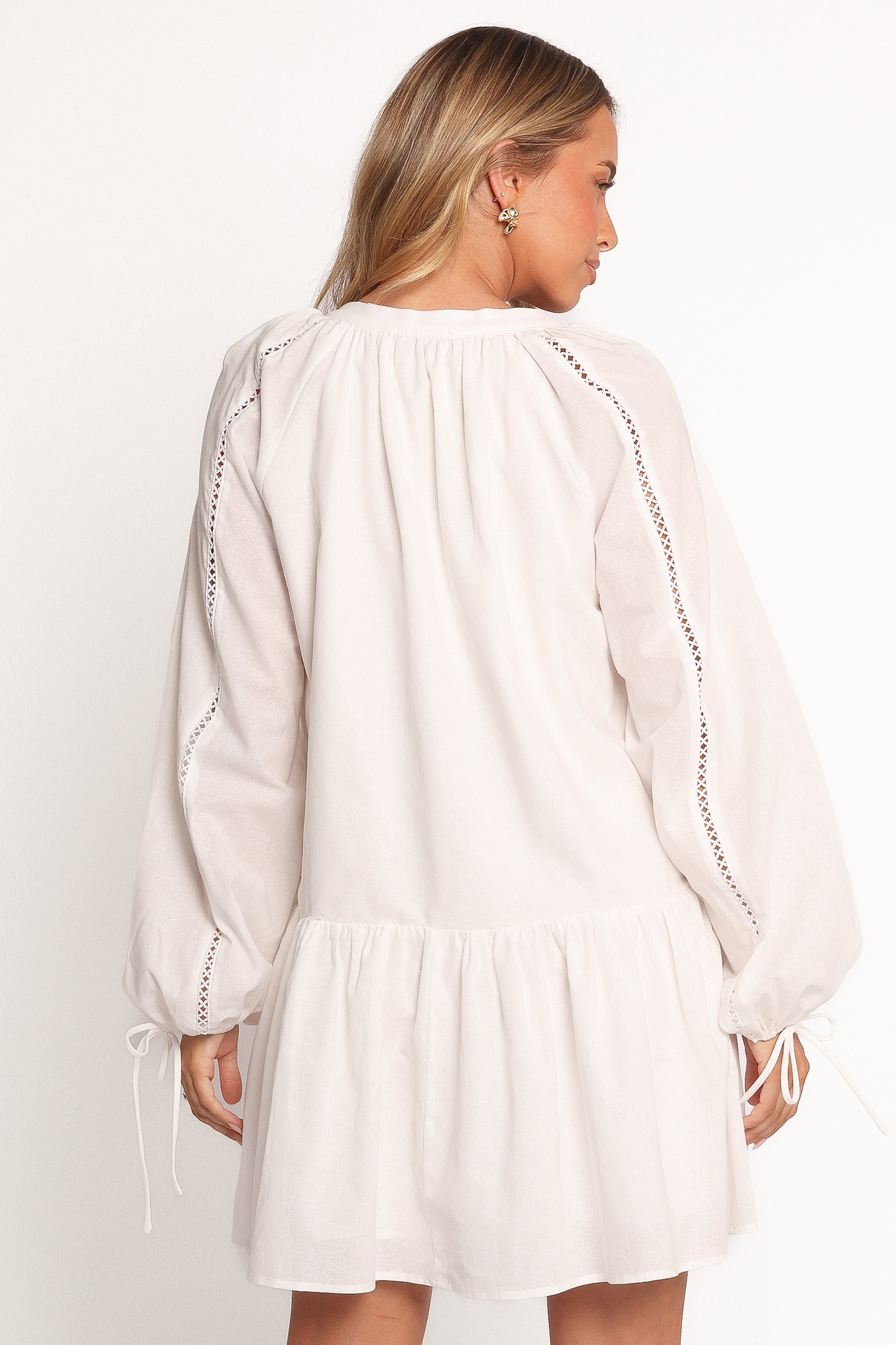 Hart Women's Long Sleeve Mini Dress - Slim Fit Party Cocktail Dress in White | Perfect for Date Night, Holiday Parties & Office Wear