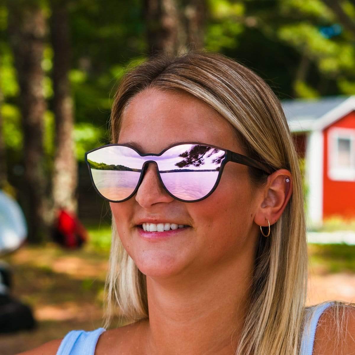 Stylish Knockout Rose Gold Sunglasses for Women - UV Protection, Polarized, Fashionable - Perfect for Beach, Driving & Outdoor Activities