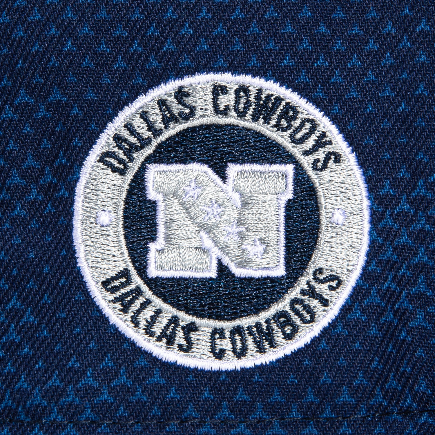 New Era 59Fifty 2024 Dallas Cowboys NFL Sideline Cap with National League Patch - Navy Blue Baseball Hat for Fans, Sports Events & Casual Wear