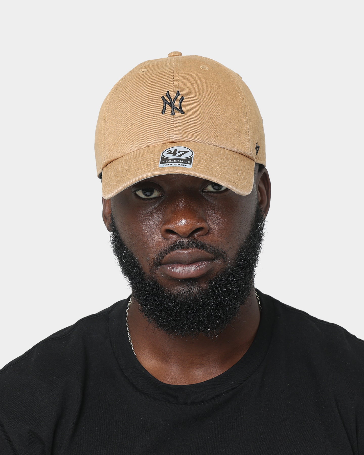 New York Yankees 47 Brand Clean Up Strapback Hat - Adjustable Camel Baseball Cap for Men & Women - Perfect for Games, Casual Wear & Sports Fans
