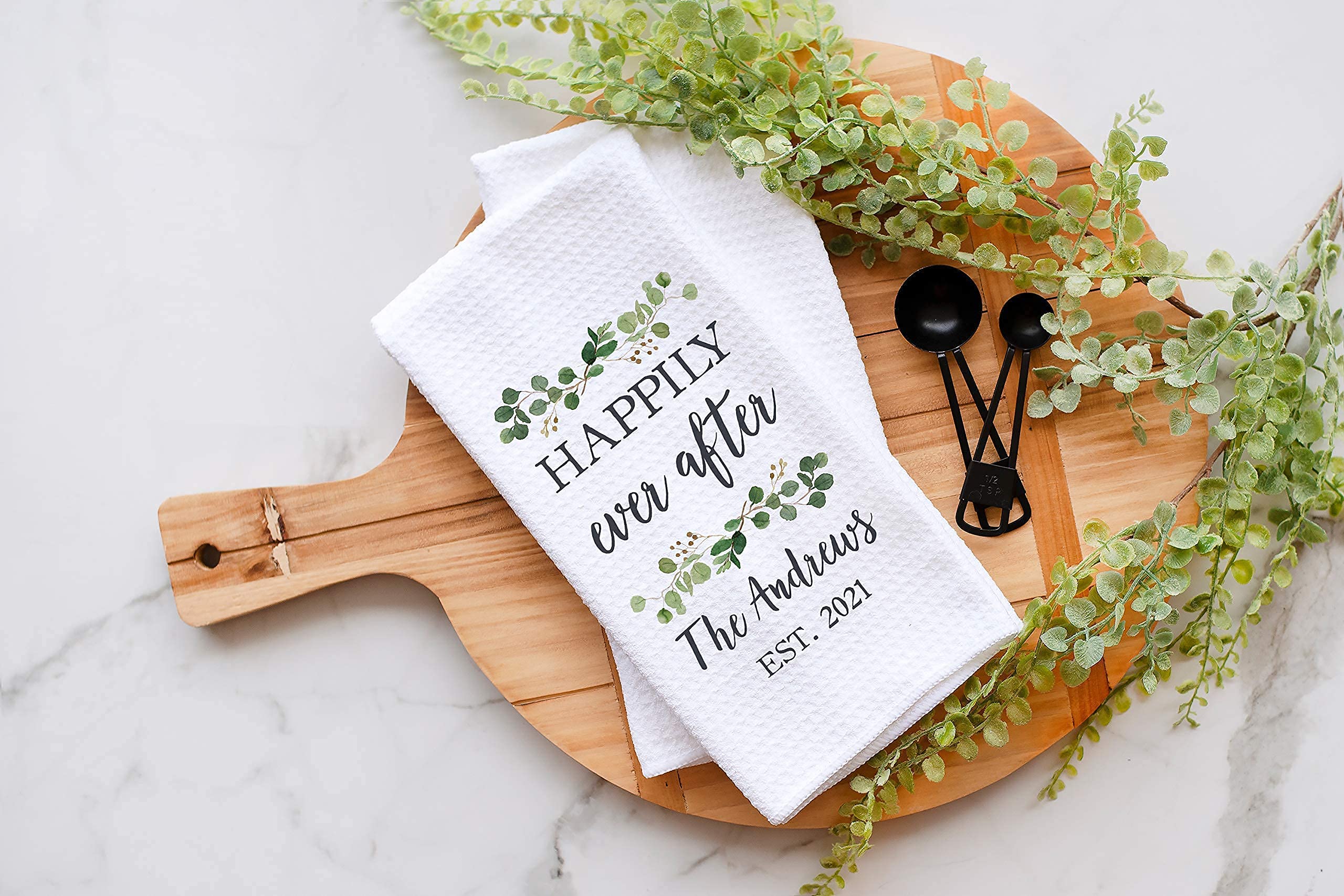 Personalized Waffle Weave Dish Towel for Wedding & Kitchen | Absorbent Cotton Towel Set | Housewarming, Bridal Shower & Wedding Gift Idea | Perfect for Cooking, Drying Dishes & Home Decor