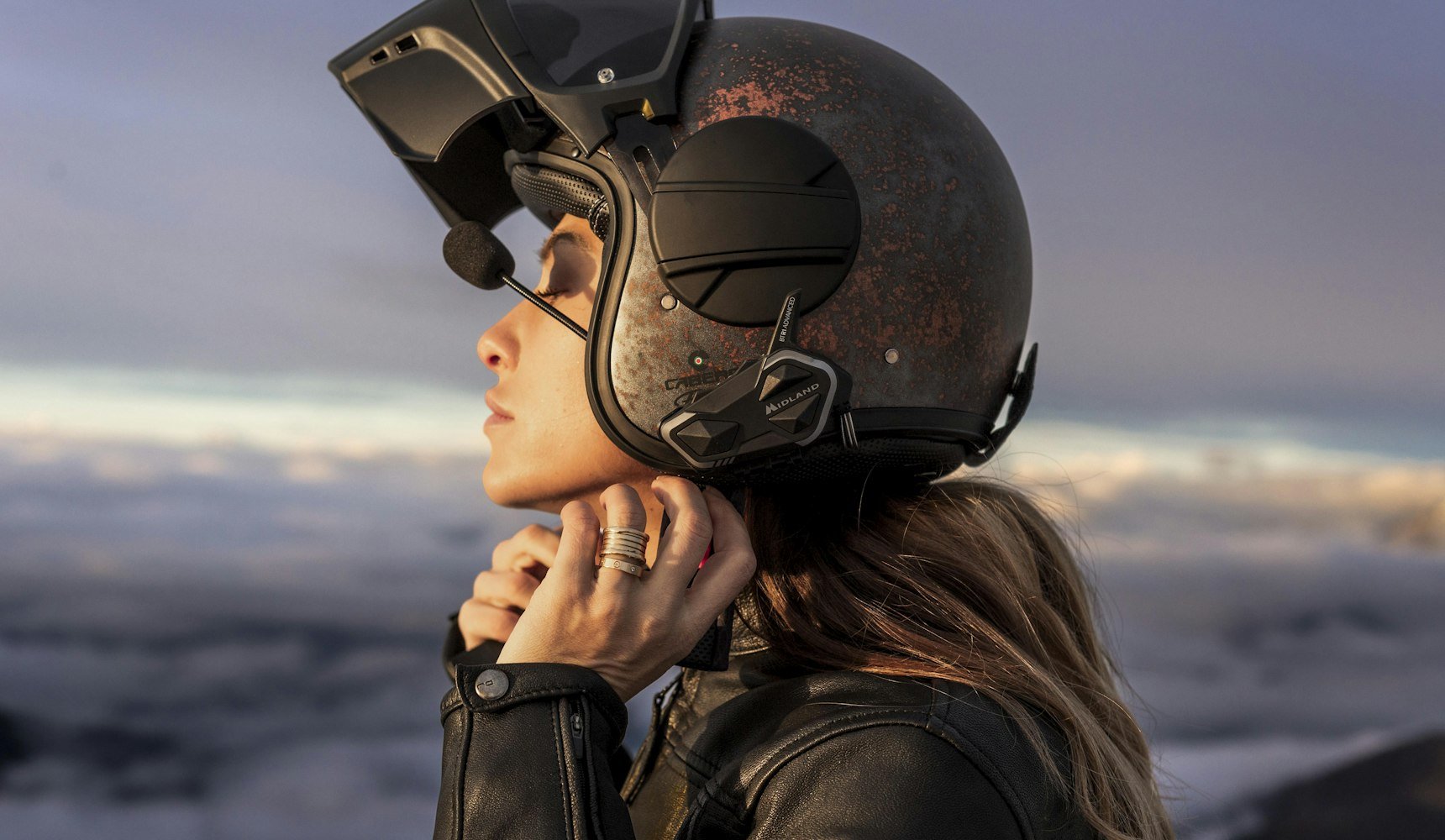 BTR1 Advanced Bluetooth® Intercom Headset - Wireless Motorcycle Communication System for Riders - Perfect for Group Riding, Touring & Adventure Motorcycles