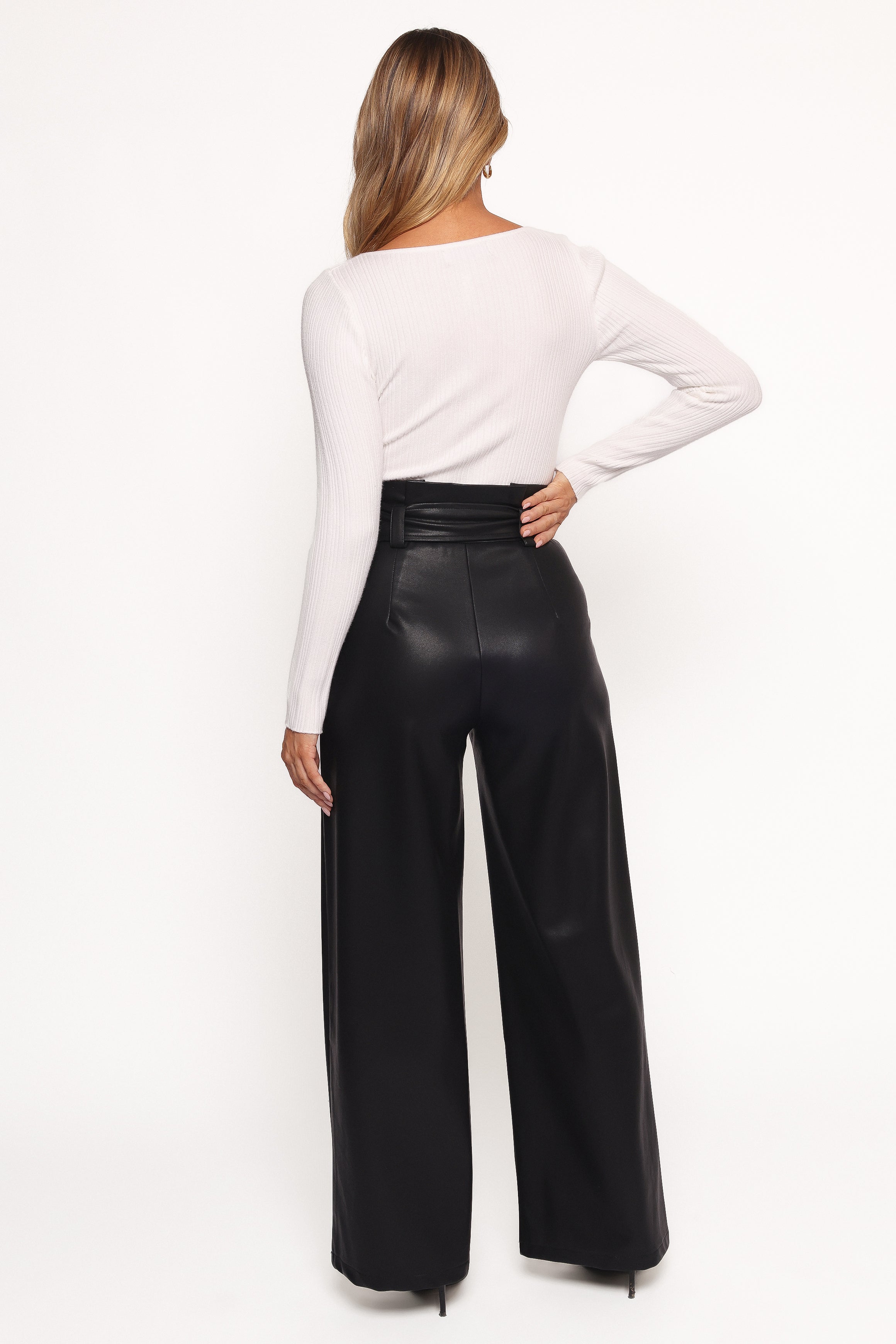 Asher Twist Neck Knitted Top for Women - Soft White Knit Sweater | Casual Chic Tops for Fall & Winter | Perfect for Office, Date Night & Holiday Outfits