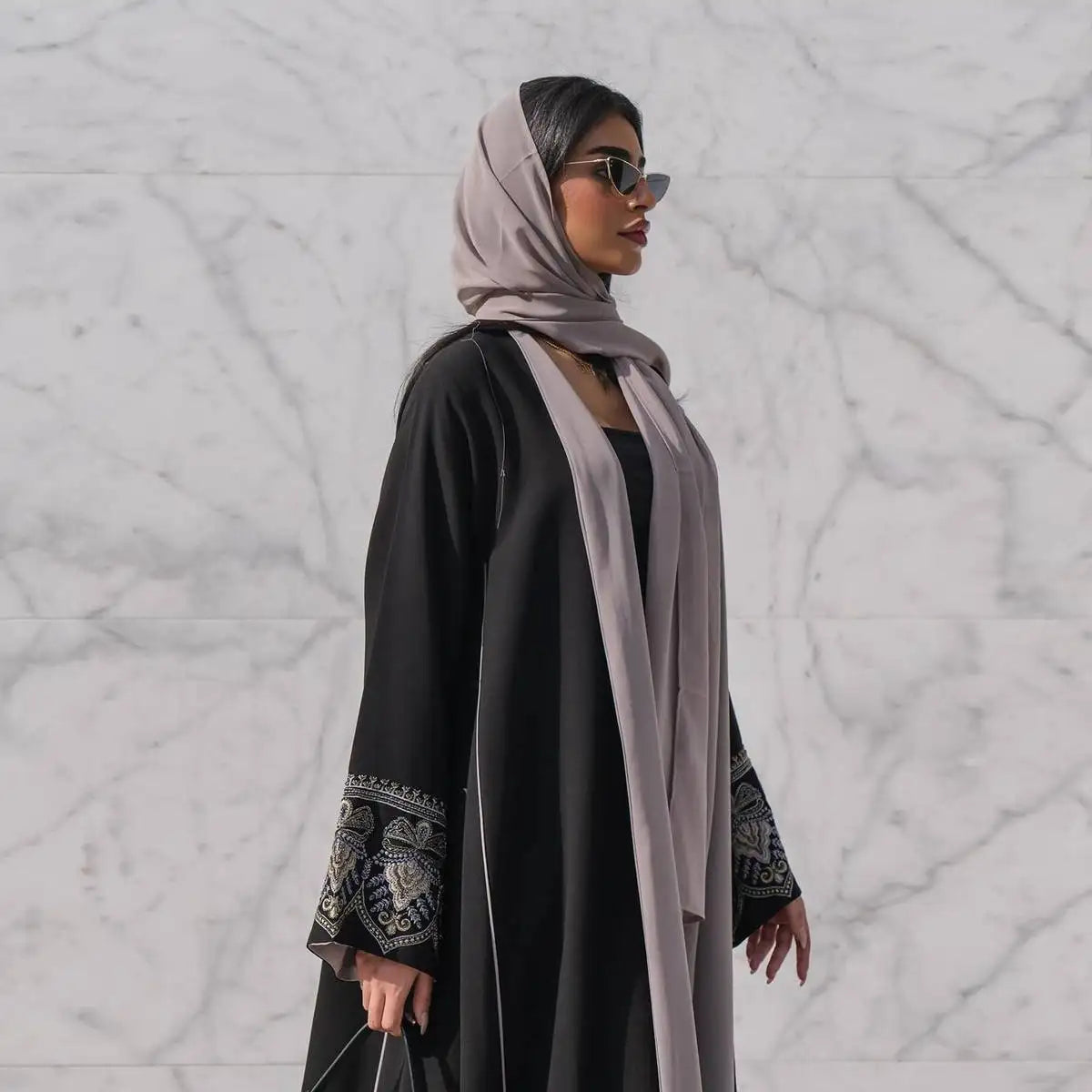 Elegant Muslim Women's Embroidered Open Abaya Cardigan Dress - Perfect for Prayer, Mosque Visits & Special Occasions