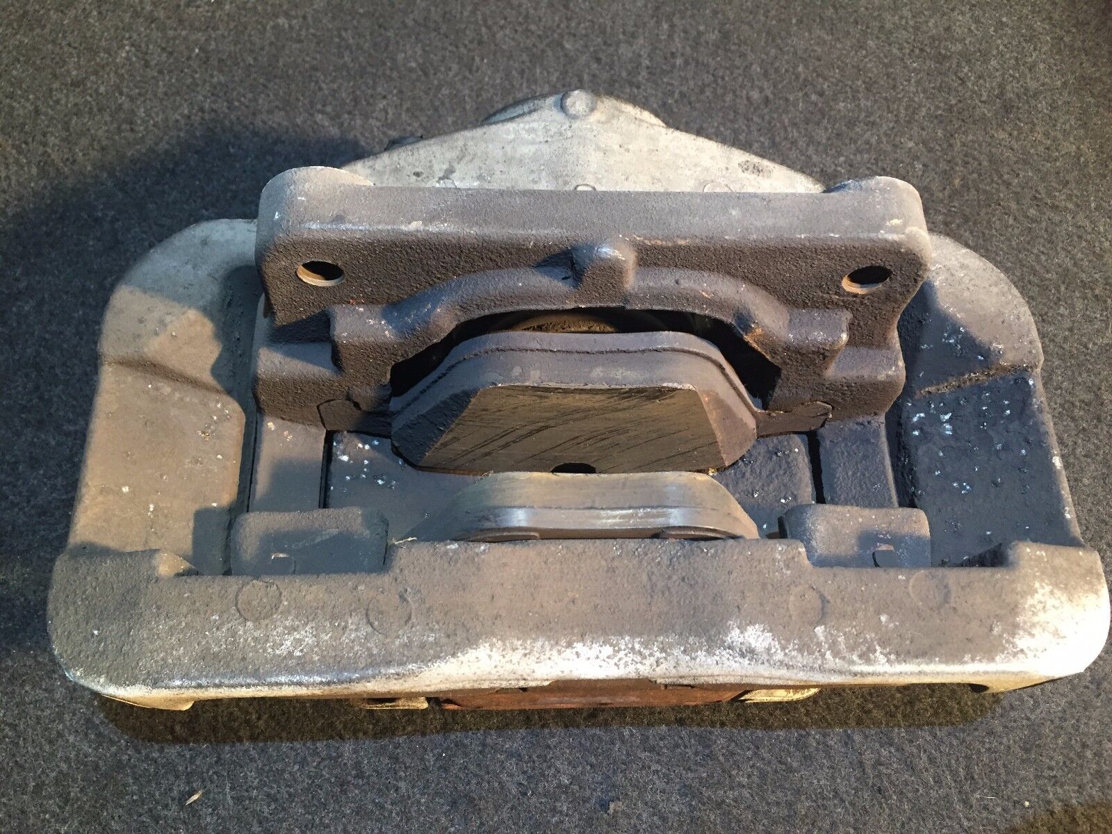2002-2005 BMW 745i 745li E65 E66 Front Left Driver Side Brake Caliper OEM Replacement - Perfect for Smooth Braking & Performance Driving