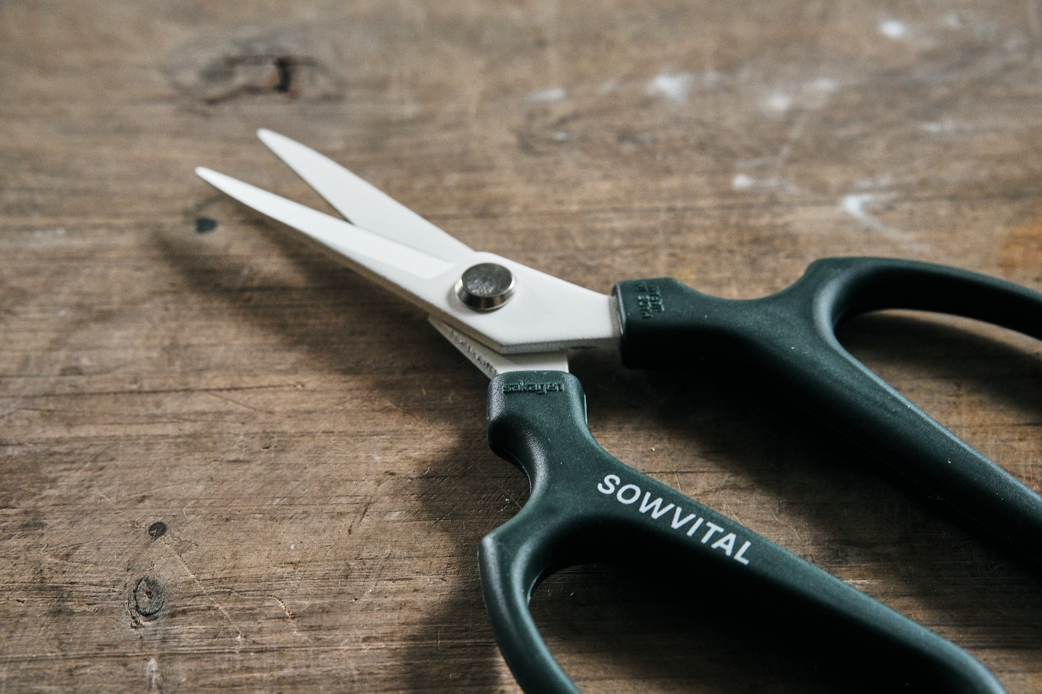 Sowvital Professional Garden Pruning Shears - Sharp Bypass Scissors for Trimming Plants, Flowers, and Shrubs - Perfect for Gardening, Landscaping, and DIY Home Projects