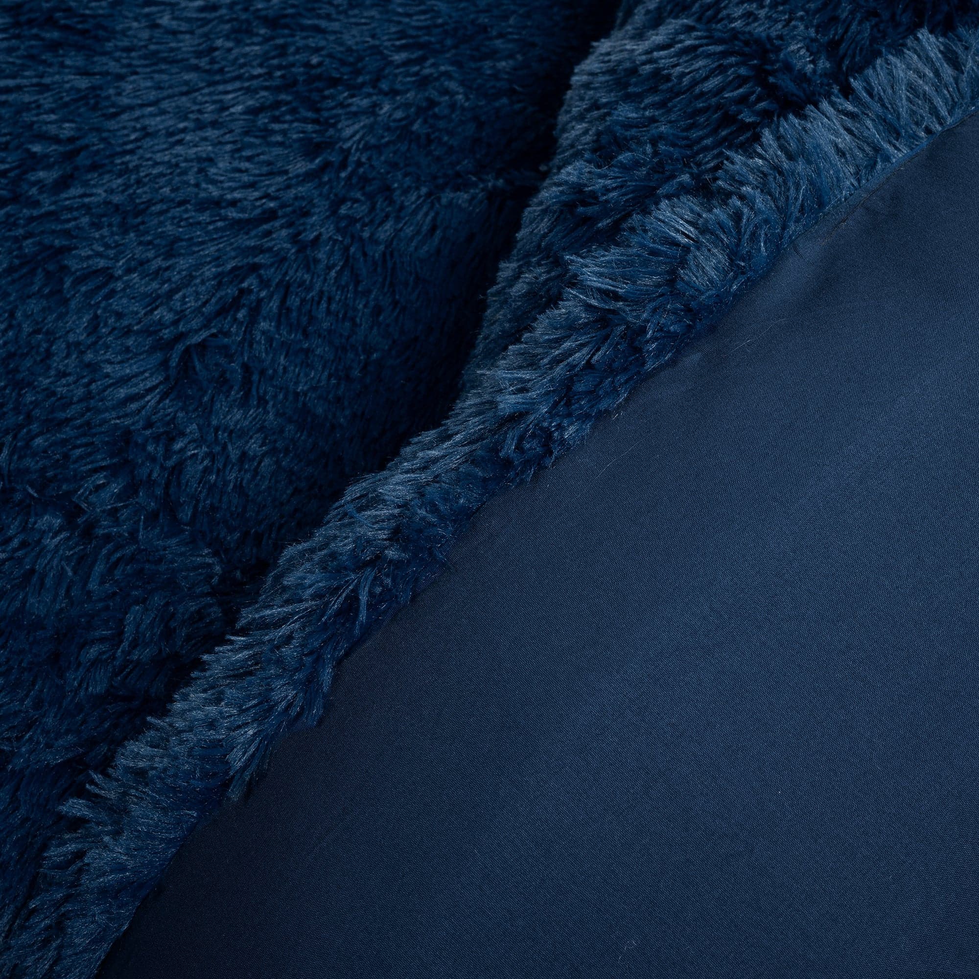 Emma Faux Fur Comforter Set - Soft & Luxurious Bedding Collection for Winter - Queen/King Size - Perfect for Cozy Bedrooms, Guest Rooms & Winter Home Decor
