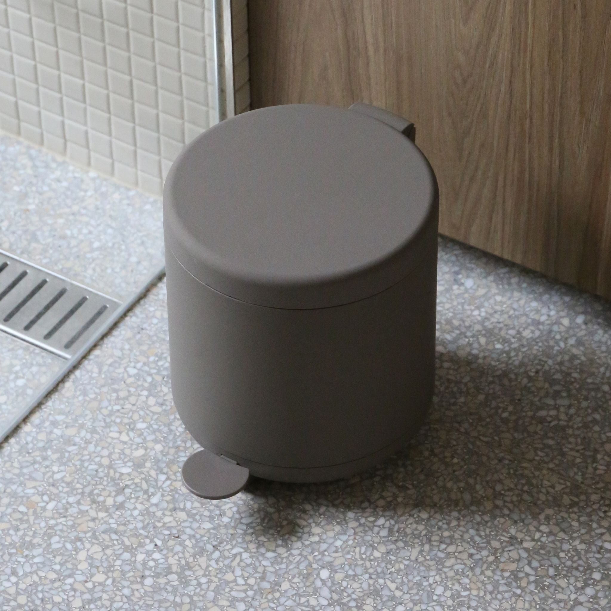 ZONE DENMARK Ume Soft Touch 4L Pedal Trash Can in Taupe - Modern Kitchen & Bathroom Waste Bin with Foot Pedal for Hands-Free Operation
