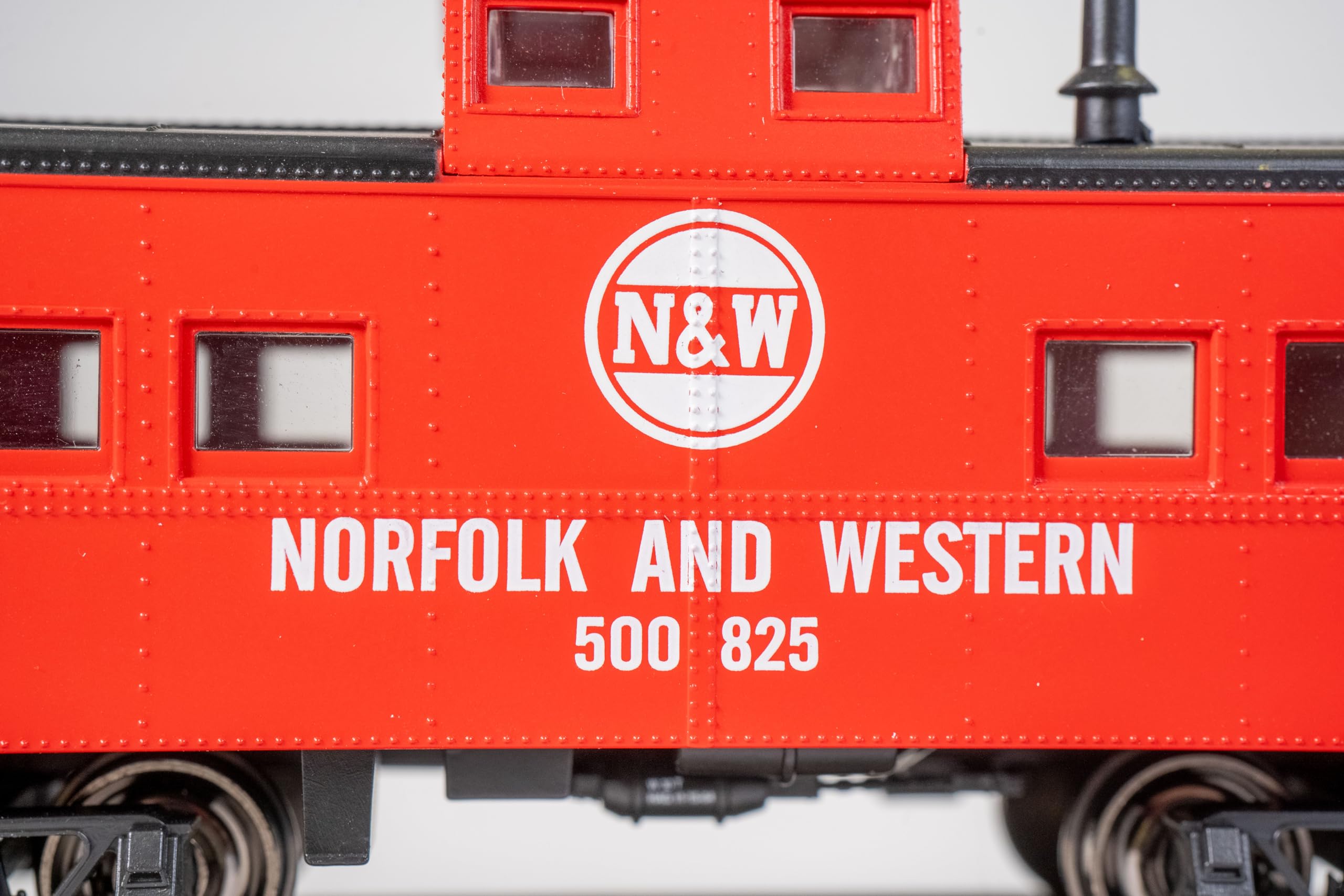 Bachmann Industries Norfolk & Western Red #500825 HO Scale Northeast Steel Caboose Model Train - Perfect for Railroad Layouts, Collectors & Train Enthusiasts