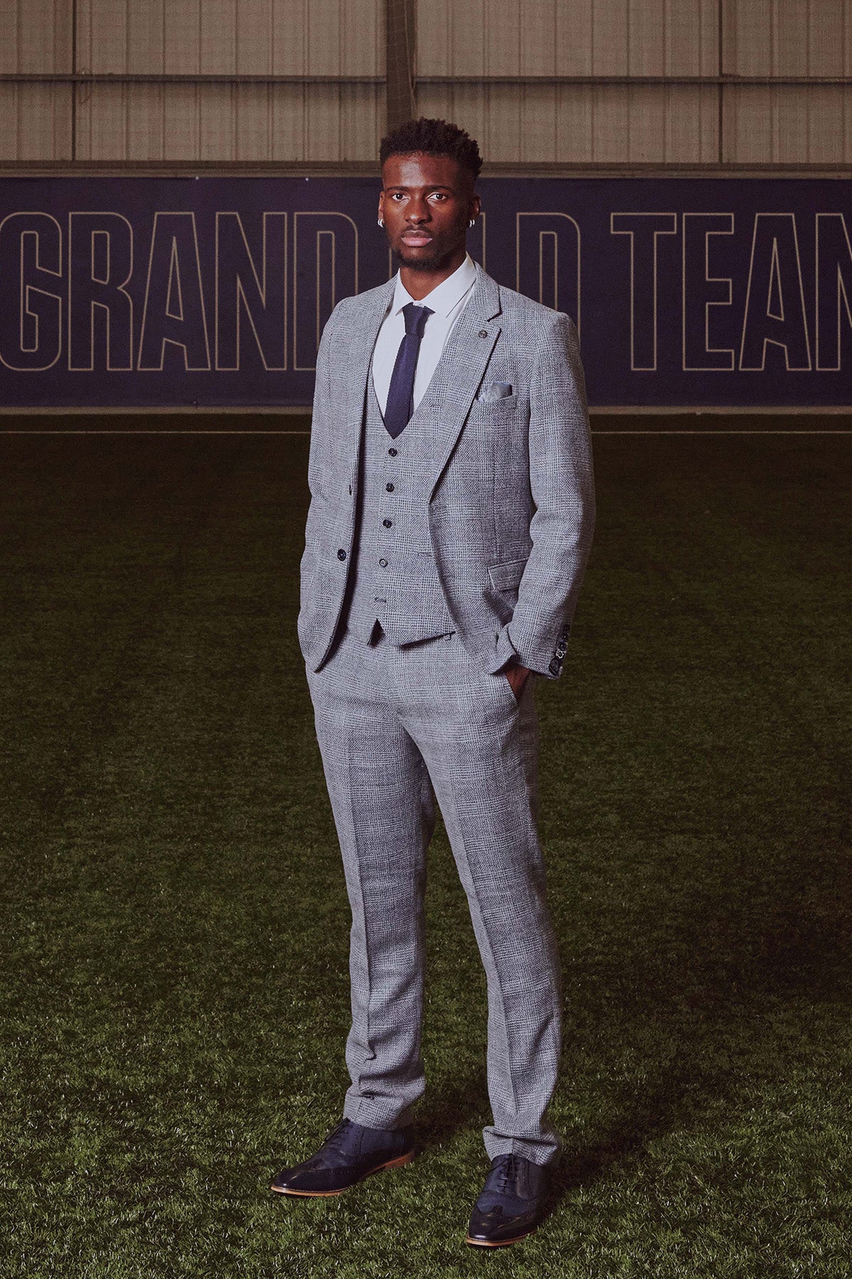Tim Iroegbunam Everton FC Tweed Suit in Kris Sky Blue - Official Football Club Collection - Perfect for Matchdays & Fan Events