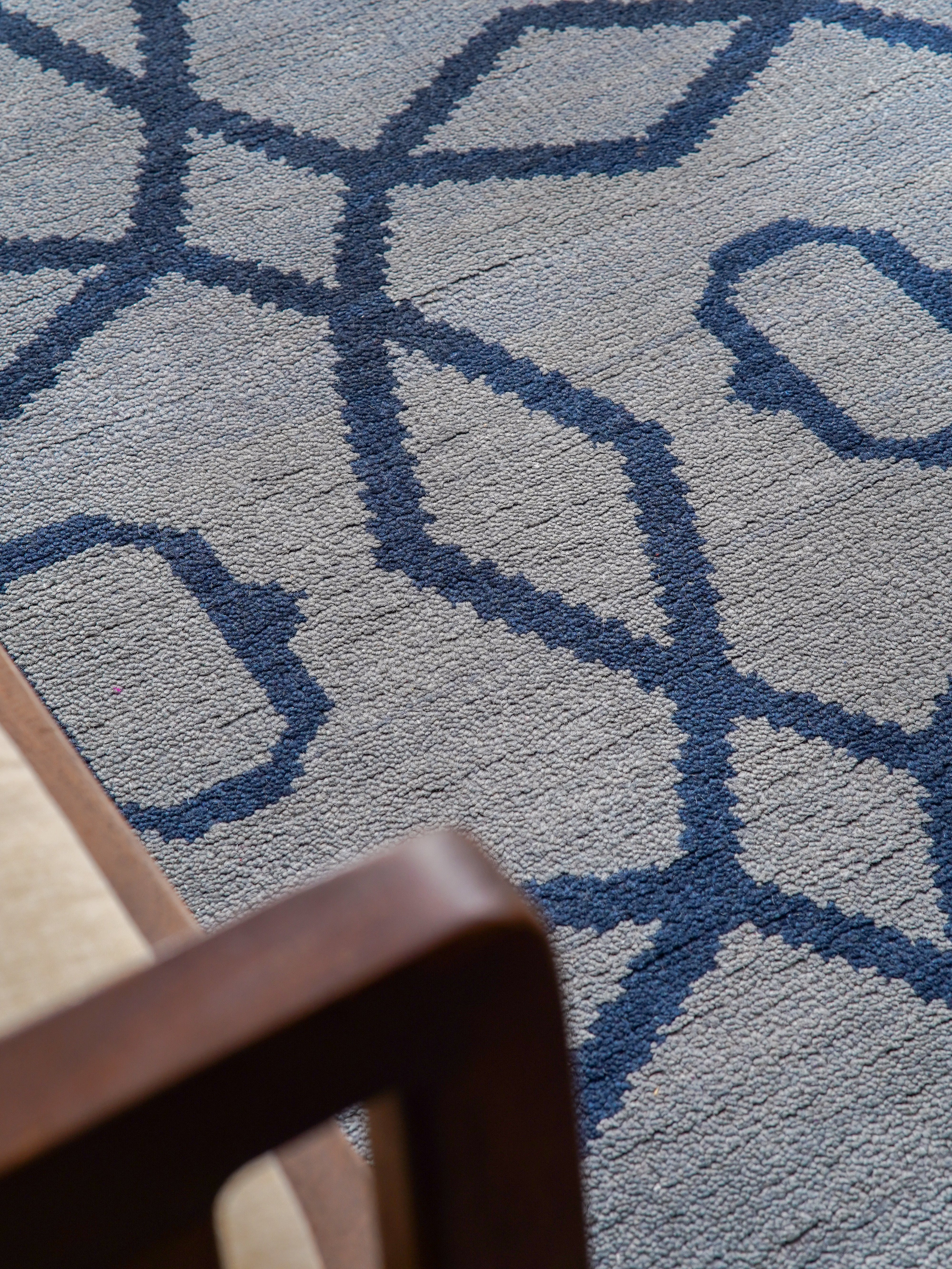 Handmade Hexagonal Hand Knotted Wool Rug - Boho Chic Home Decor for Living Room, Bedroom, or Nursery