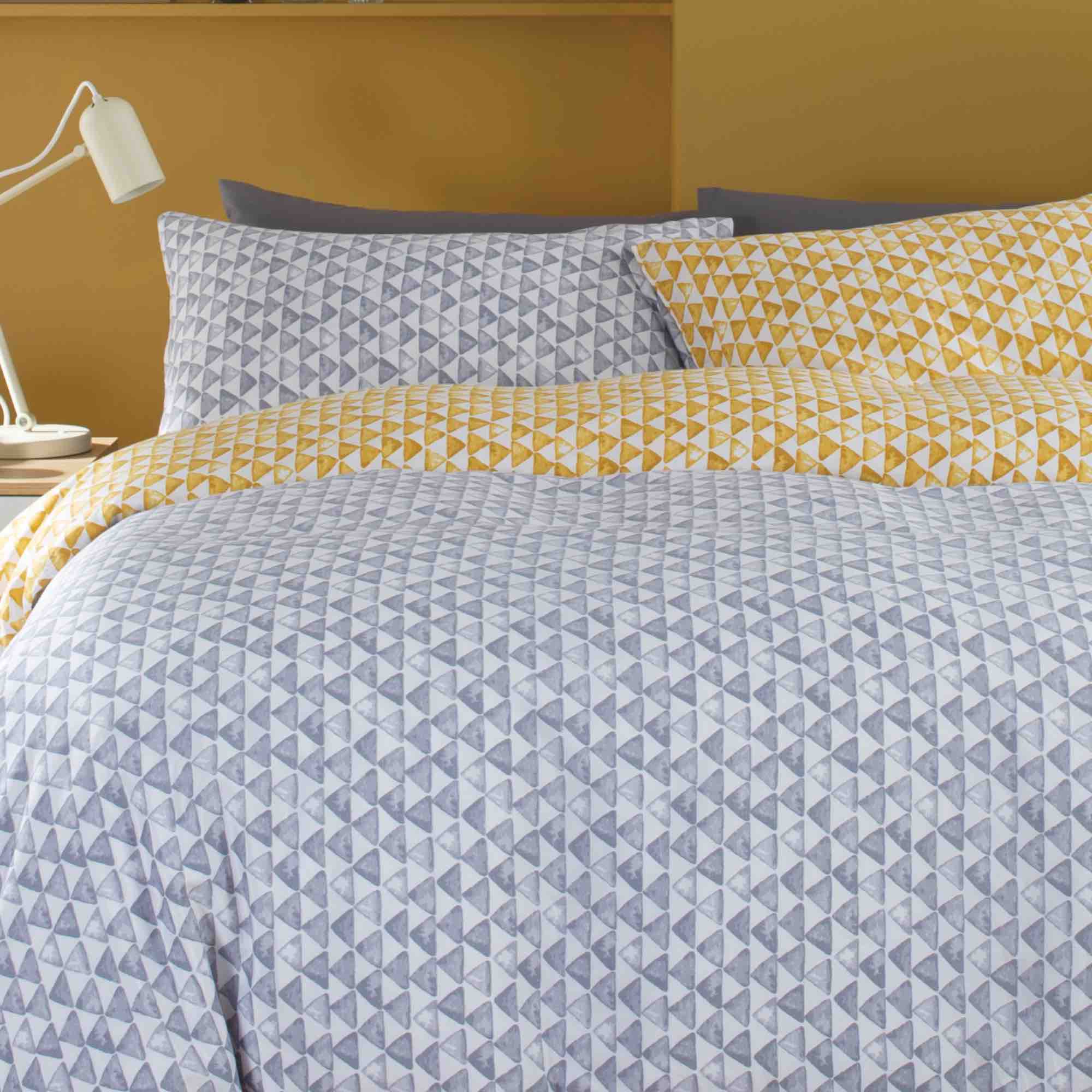 Deyongs 1846 Geo Duvet Cover Set - Grey & Ochre Bohemian Style Bedding for Queen/King Size - Perfect for Modern & Cozy Bedroom Decor