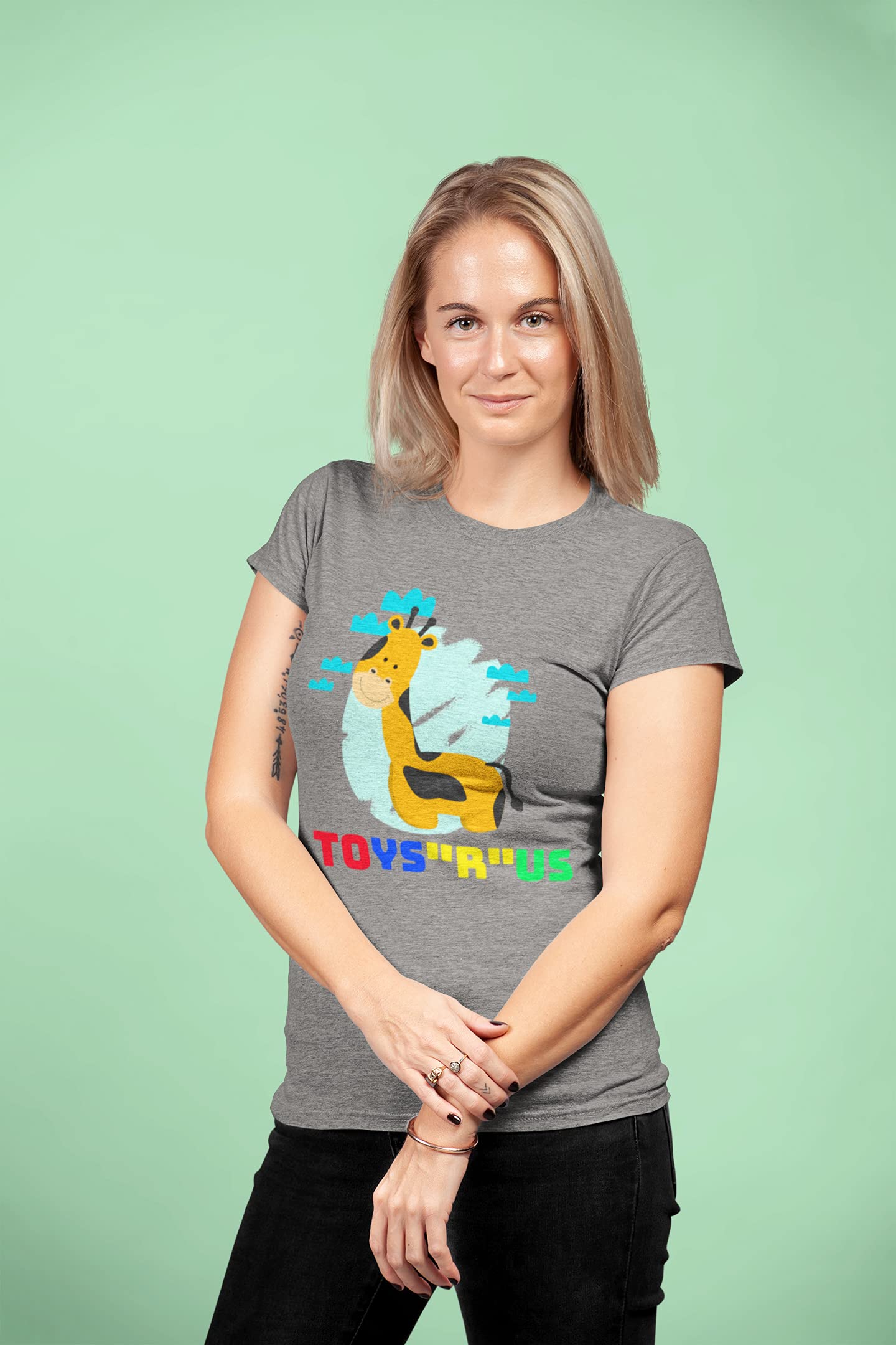 Vintage Geoffrey Toys R Us Unisex T-Shirt - Retro 80s Nostalgic Graphic Tee for Men & Women - Casual Wear, Gift Idea, Pop Culture Fashion
