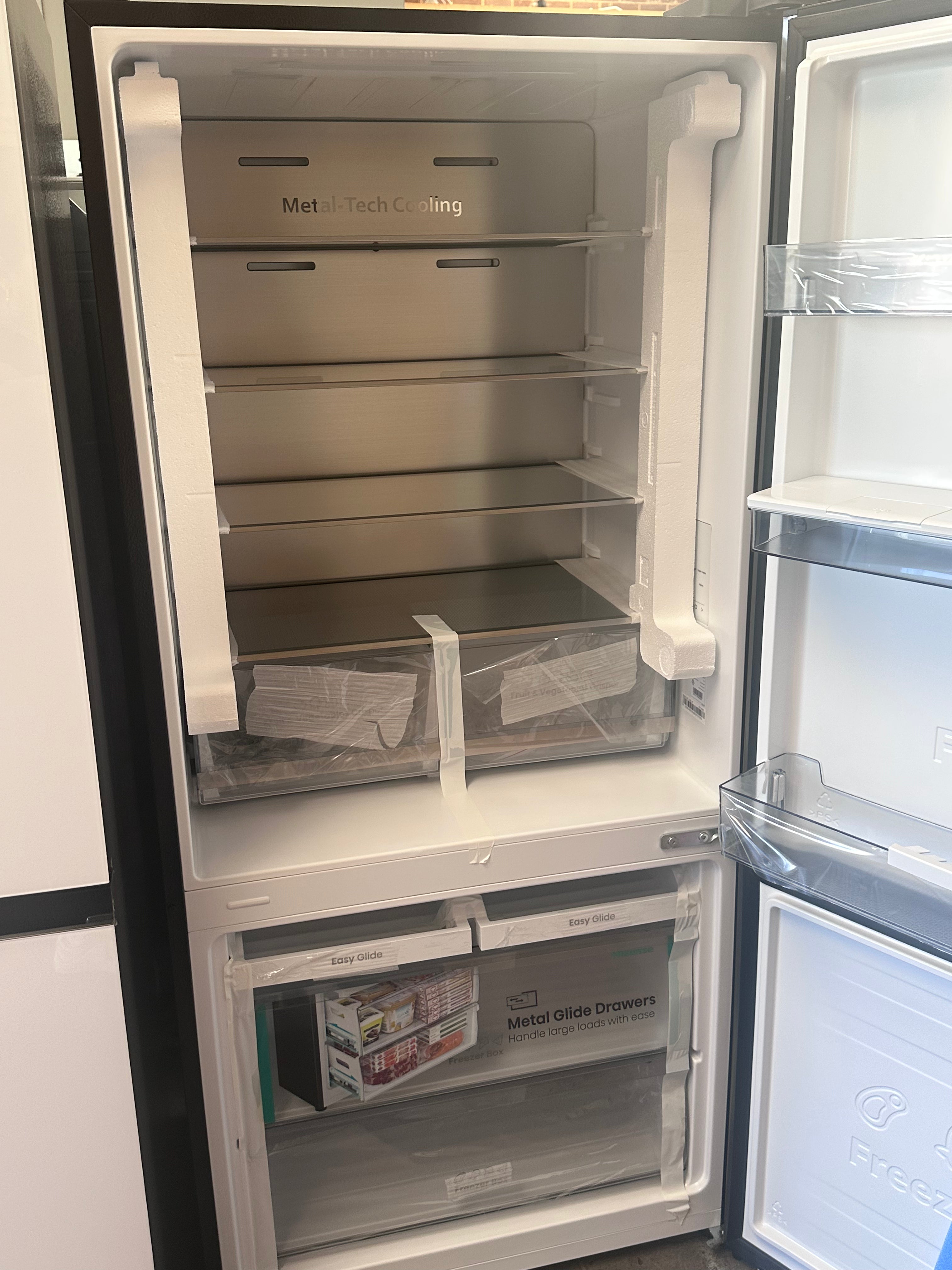 Brand New Hisense 500L PureFlat Bottom Mount Refrigerator with Non-Plumbed Water Dispenser - Dark Stainless Steel HRBM500TBW [3 Year Warranty] - Perfect for Modern Kitchens, Small Families & Energy-Efficient Homes
