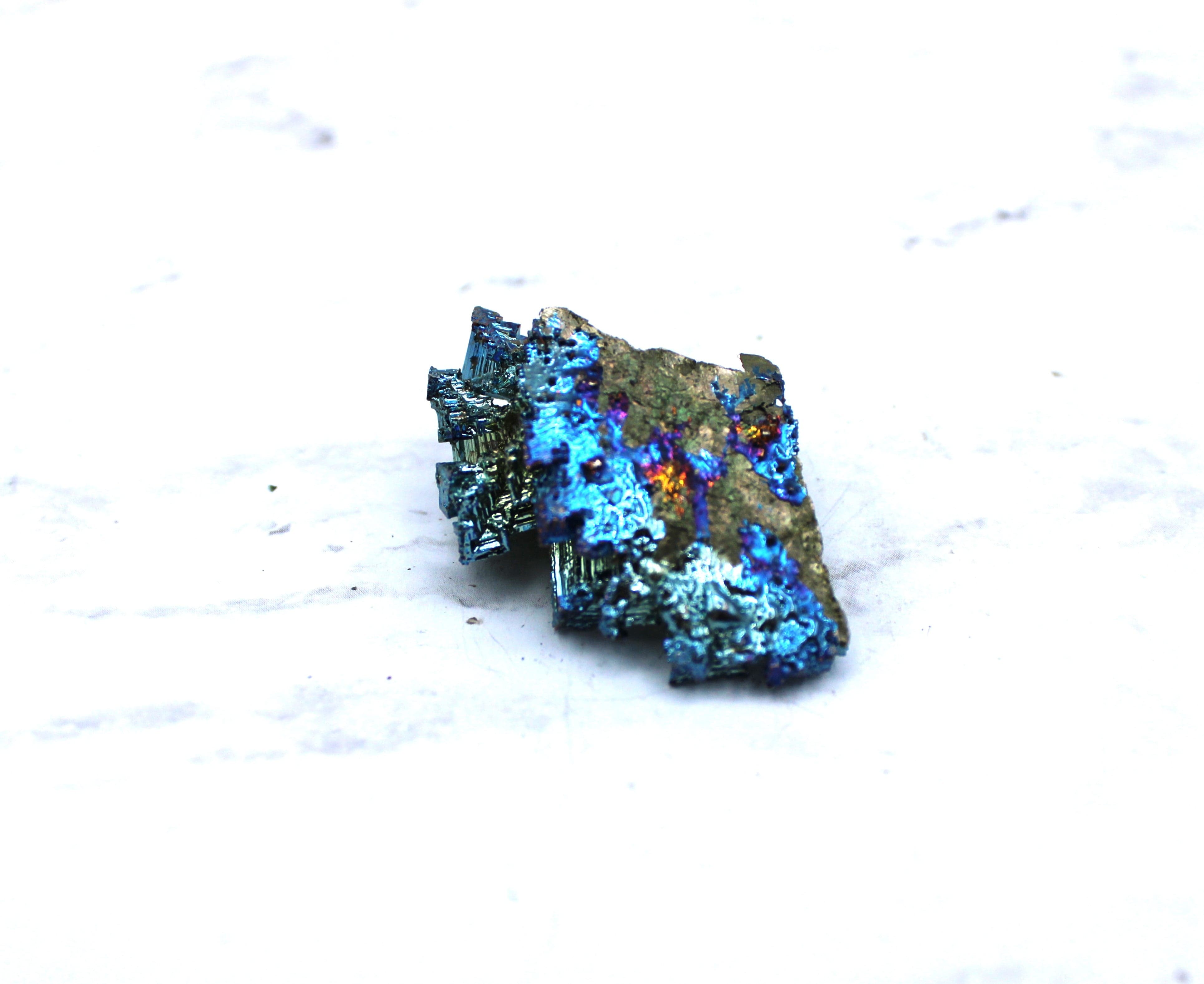 Bismuth Crystal Specimen - Natural Rainbow Metallic Mineral for Collectors & Science Enthusiasts | Perfect for Home Decor, Gift Giving & STEM Education