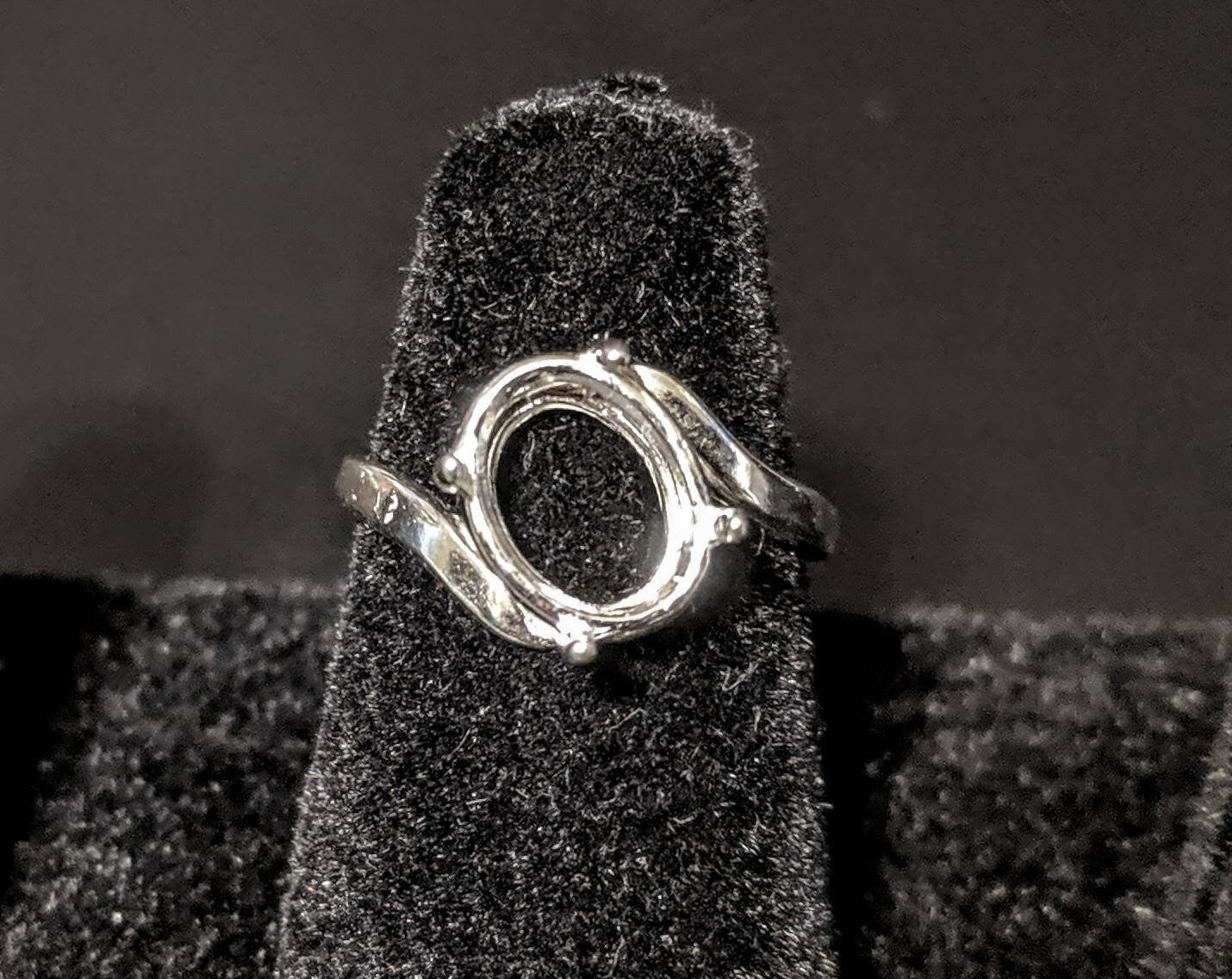 Solid Sterling Silver or 14kt Gold 9X7mm/10X8mm Oval Twist Ring Shank Setting - Size 6, 8, 163 515/143 515 - Perfect for Engagement Rings, Wedding Bands & Jewelry Making