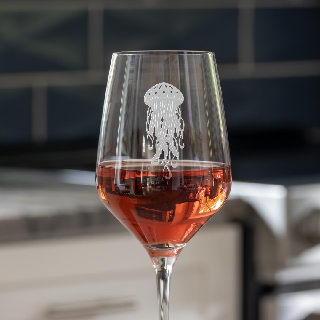 Premium 19.75oz Jellyfish All-Purpose Wine Glasses Set of 4 - Perfect for Red Wine, White Wine, Cocktails & Water - Elegant Stemware for Dinner Parties, Weddings & Home Entertaining