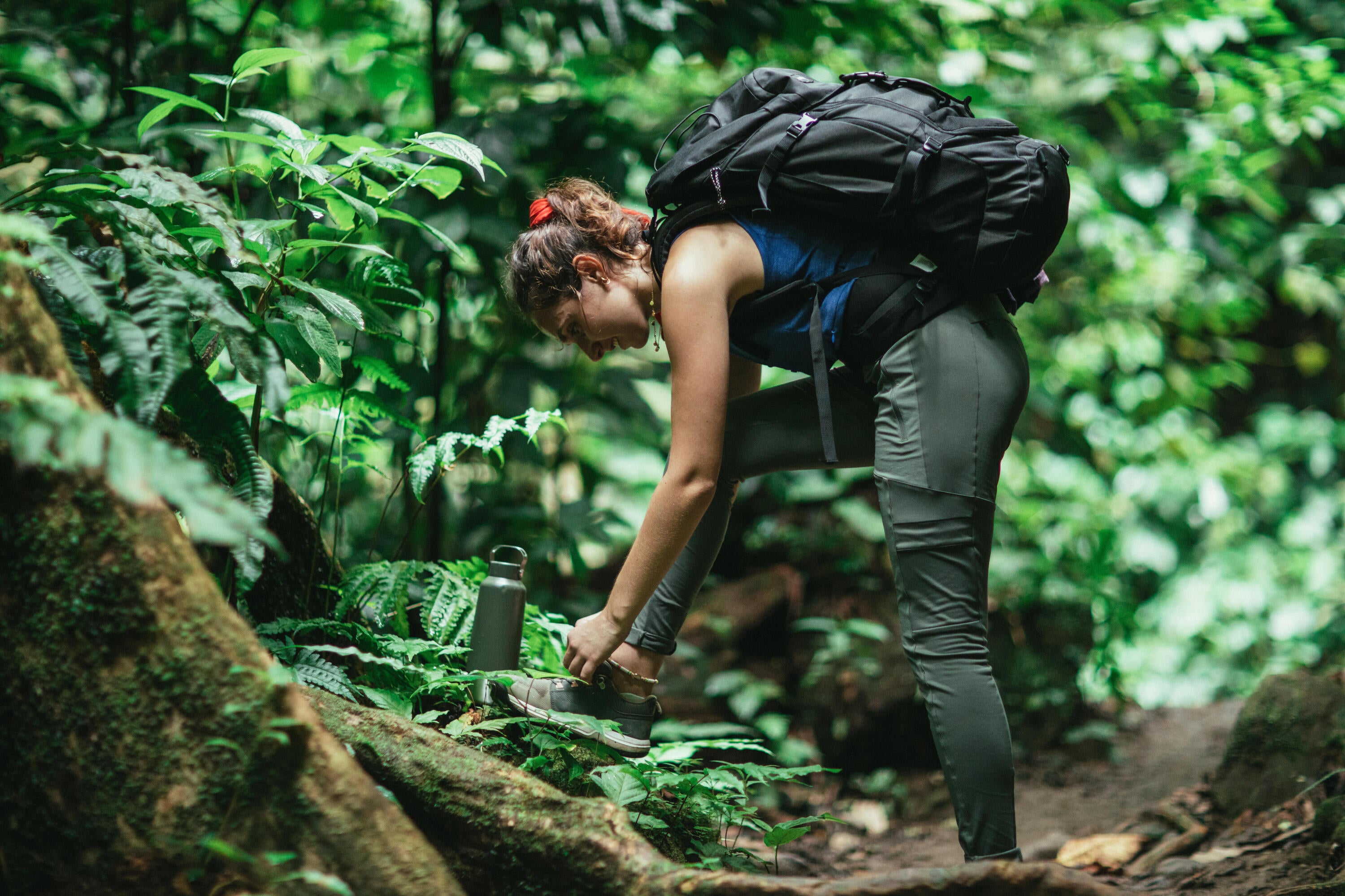 Simond Travel 100 50L Lightweight Waterproof Hiking Backpack for Men & Women - Perfect for Camping, Trekking and Outdoor Adventures