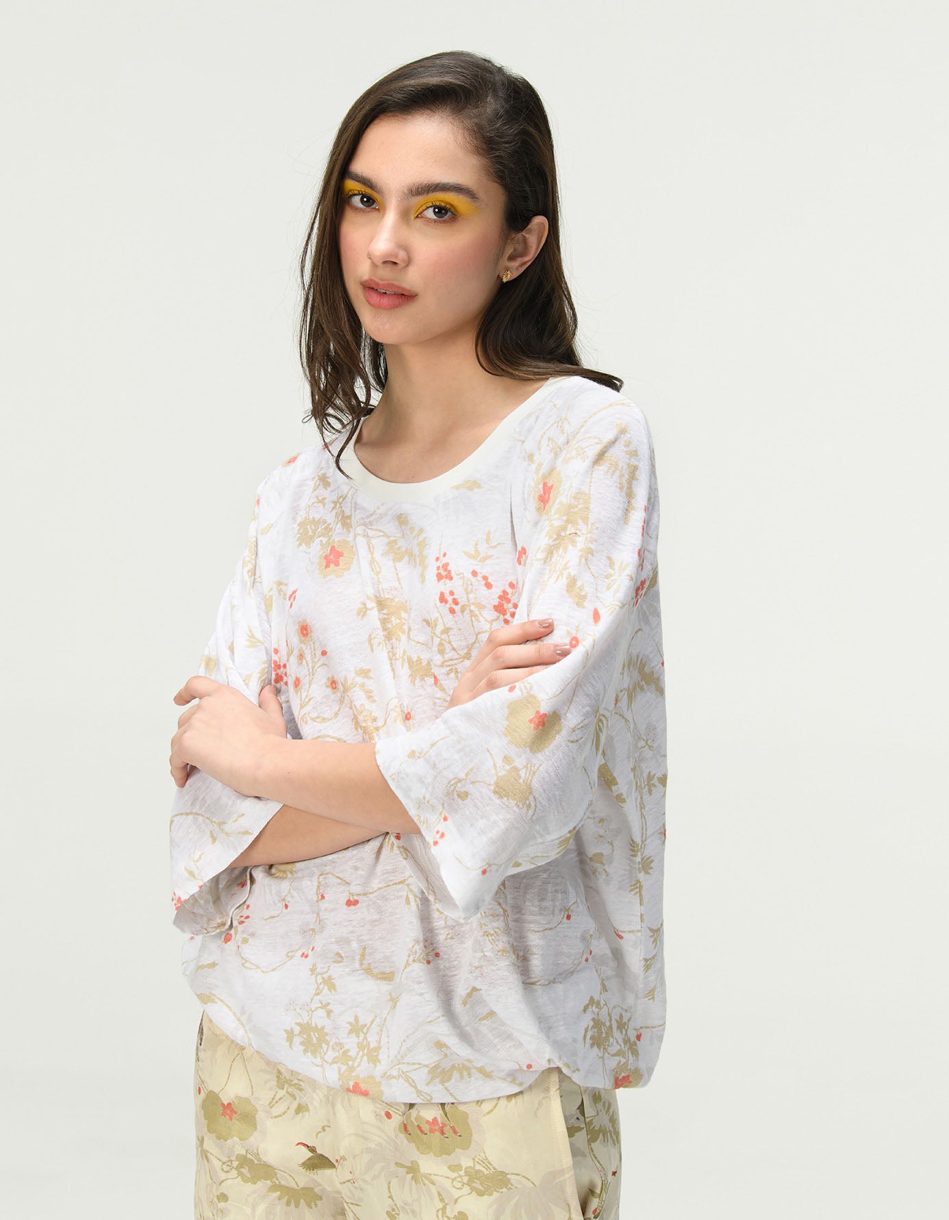 Breathable Linen Jersey Half Sleeve T-Shirt in Ivory - Perfect for Summer Casual Wear & Outdoor Activities