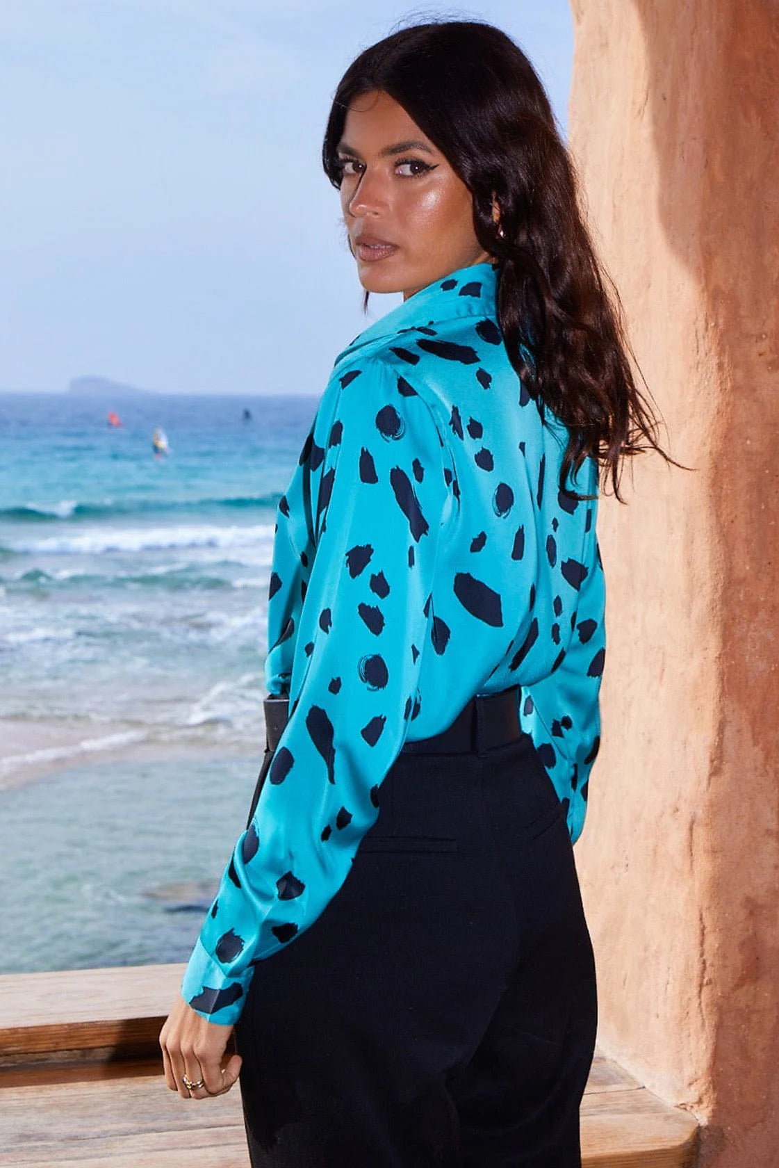 Abstract Dot Black on Teal Nevada Shirt - Stylish Casual T-Shirt for Men & Women | Perfect for Everyday Wear, Street Fashion & Outings
