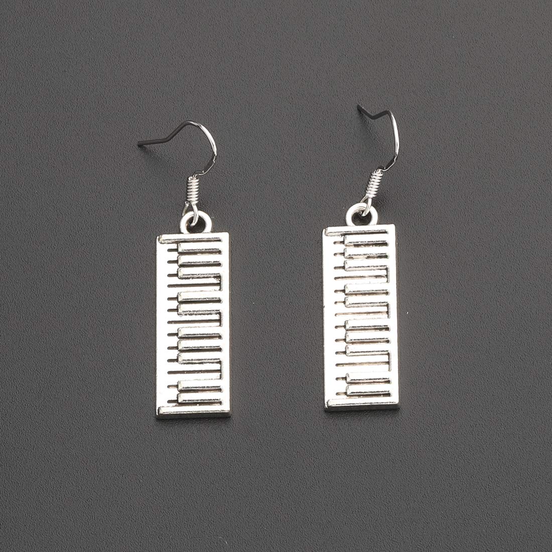 CHOORO Piano Keyboard Pendant Keychain - Musical Jewelry Gift for Pianist, Piano Teacher & Music Lovers - Perfect for Keys, Bags & Zipper Pulls | Great for Piano Recitals, Music Classes & Gift Giving