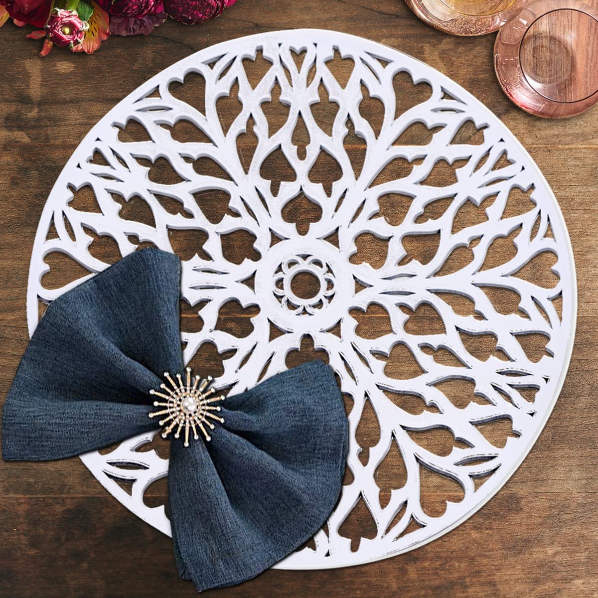 Decozen Wooden Placemats Set of 4 - Hand Carved Trivet for Kitchen, Dining & Coffee Table - Heat & Scratch Resistant - Elegant White Table Decor for Indoor/Outdoor Use - Perfect for Dinner Parties, BBQs & Holiday Gatherings