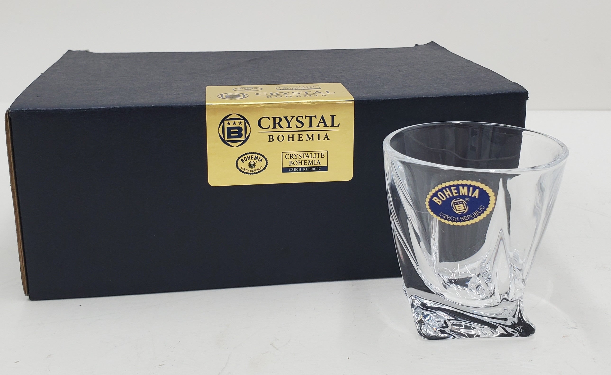 2 oz 6-Piece Shot Glass Set - Premium Clear Glass Shooters for Liquor, Whiskey & Tequila - Perfect for Parties, Bars & Home Entertaining
